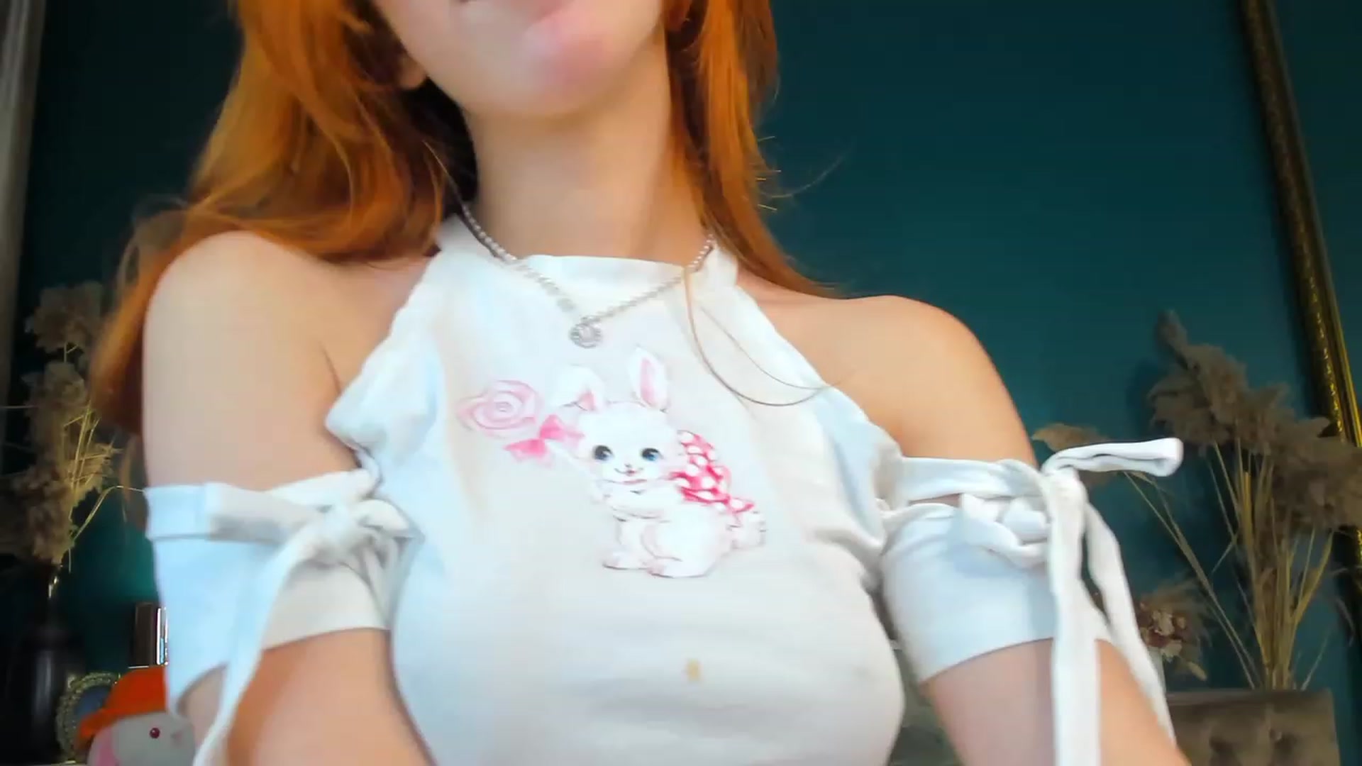 Gallery image thumbnail from ElsaYoung's myfreecams stream on, 10/08/2023, 01:22 image 1 of 20