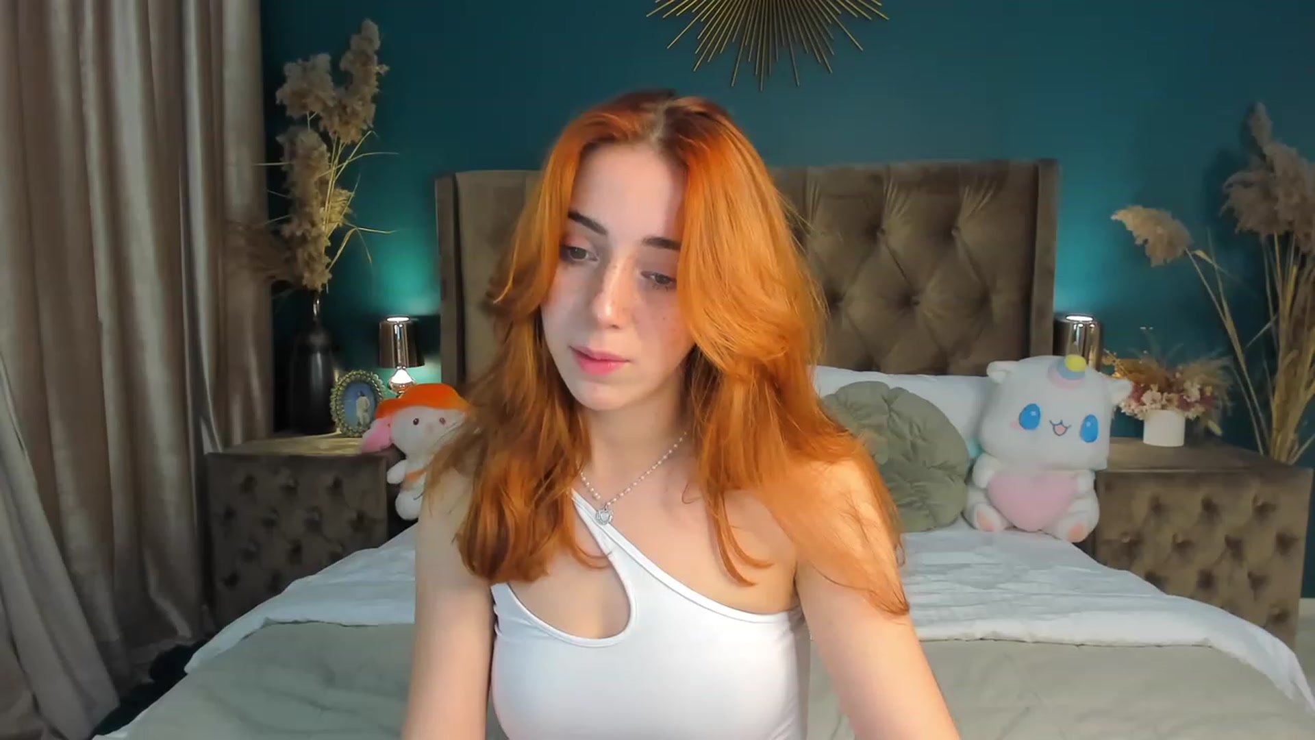 Gallery image thumbnail from ElsaYoung's myfreecams stream on, 10/08/2023, 19:42 image 2 of 20