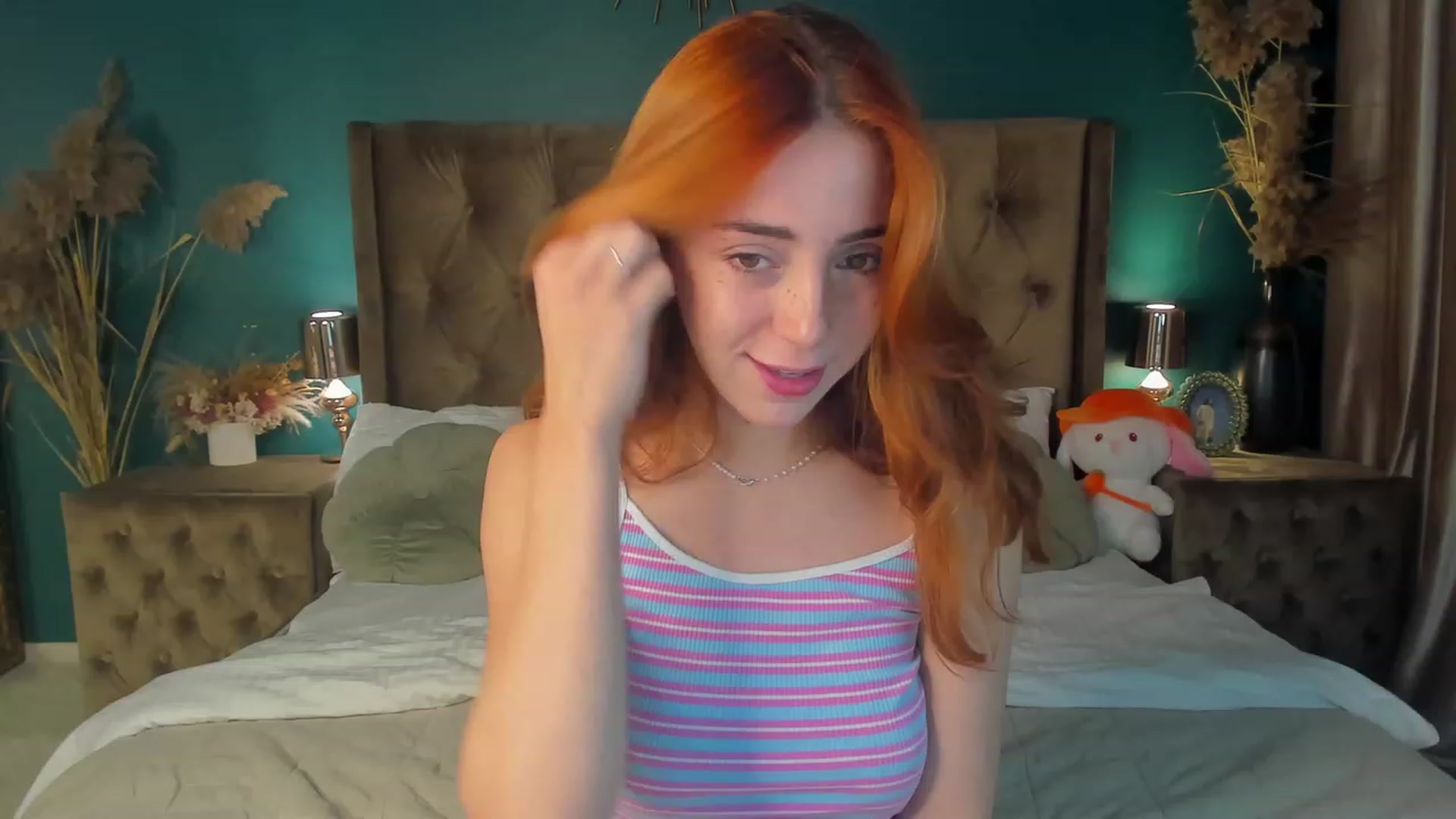 Gallery image thumbnail from ElsaYoung's myfreecams stream on, 10/10/2023, 12:47 image 18 of 20