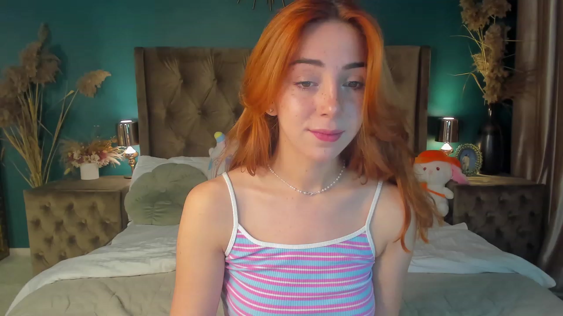 Gallery image thumbnail from ElsaYoung's myfreecams stream on, 10/10/2023, 12:47 image 2 of 20