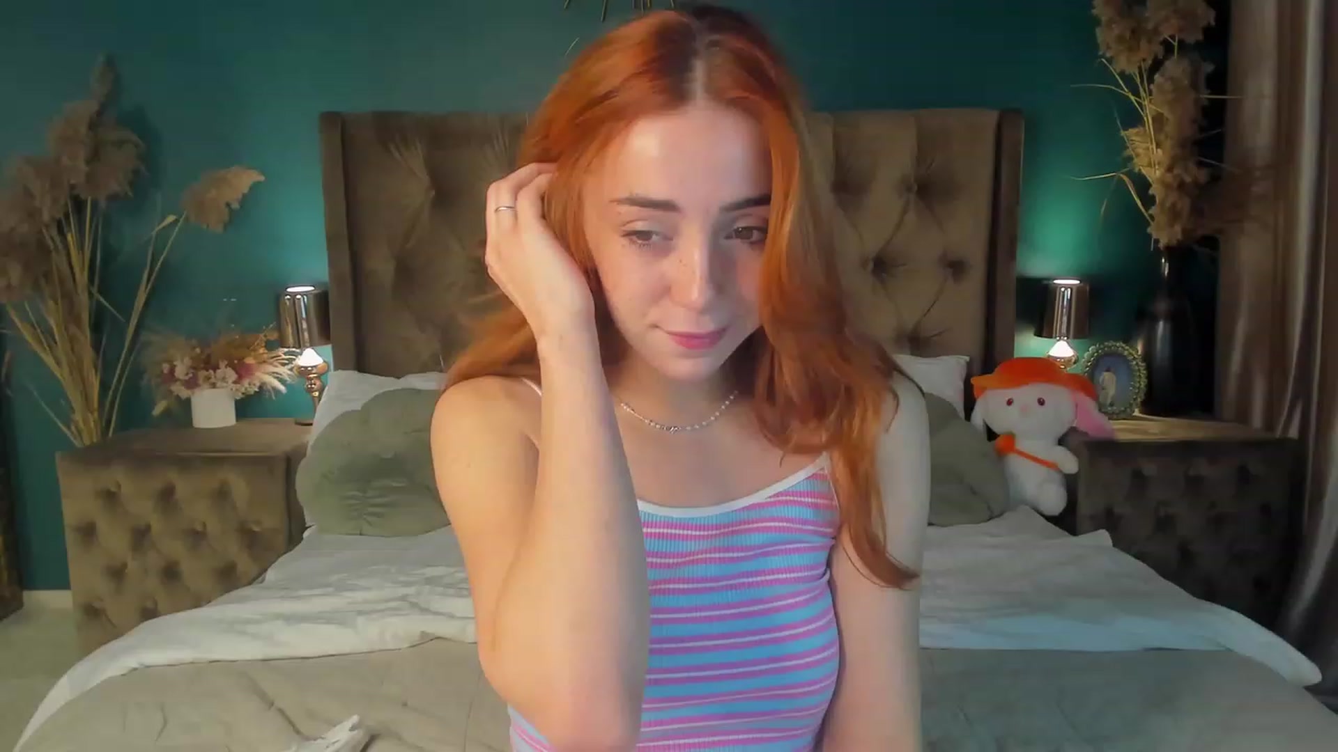 Gallery image thumbnail from ElsaYoung's myfreecams stream on, 10/10/2023, 12:47 image 10 of 20