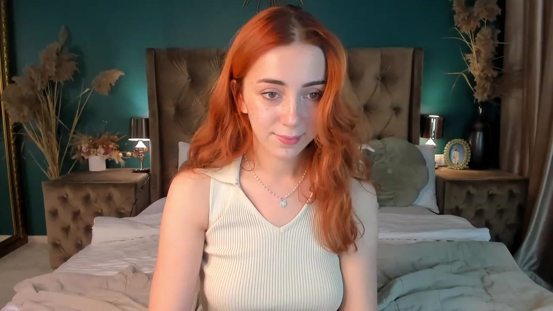 Gallery image thumbnail from ElsaYoung's myfreecams stream on, 10/12/2023, 13:38 image 2 of 20