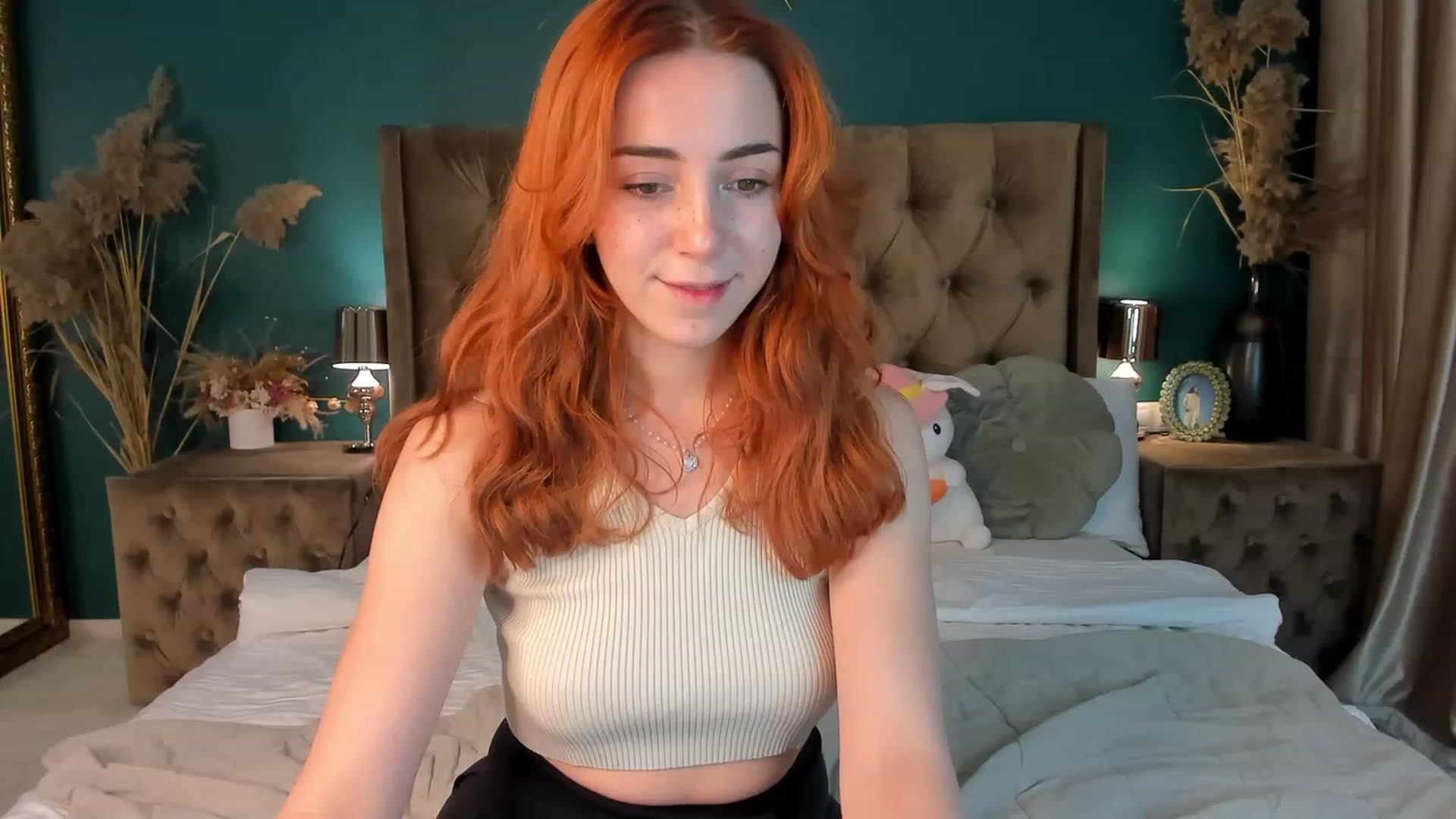 Gallery image thumbnail from ElsaYoung's myfreecams stream on, 10/12/2023, 13:38 image 7 of 20