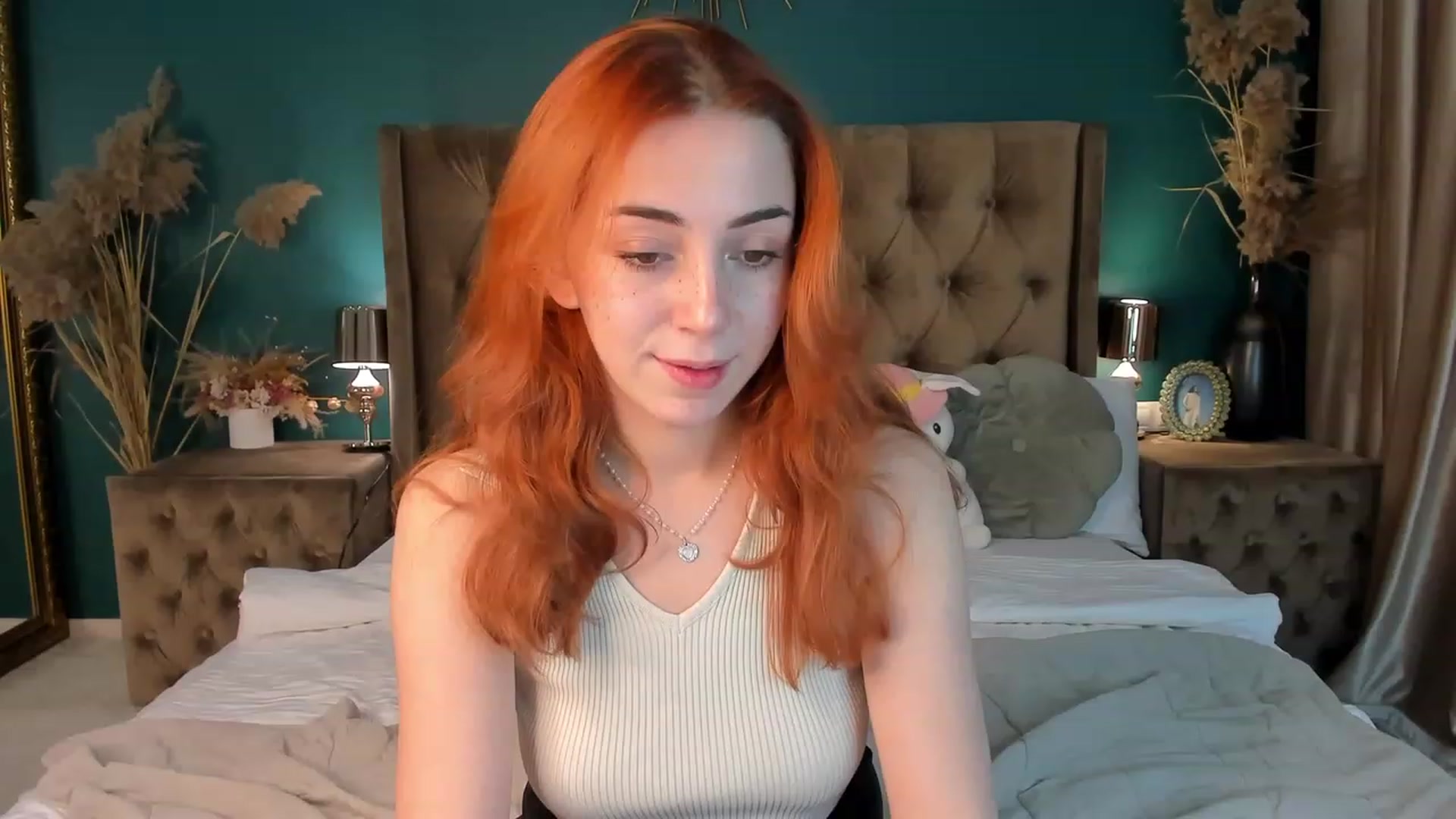 Gallery image thumbnail from ElsaYoung's myfreecams stream on, 10/12/2023, 13:38 image 9 of 20