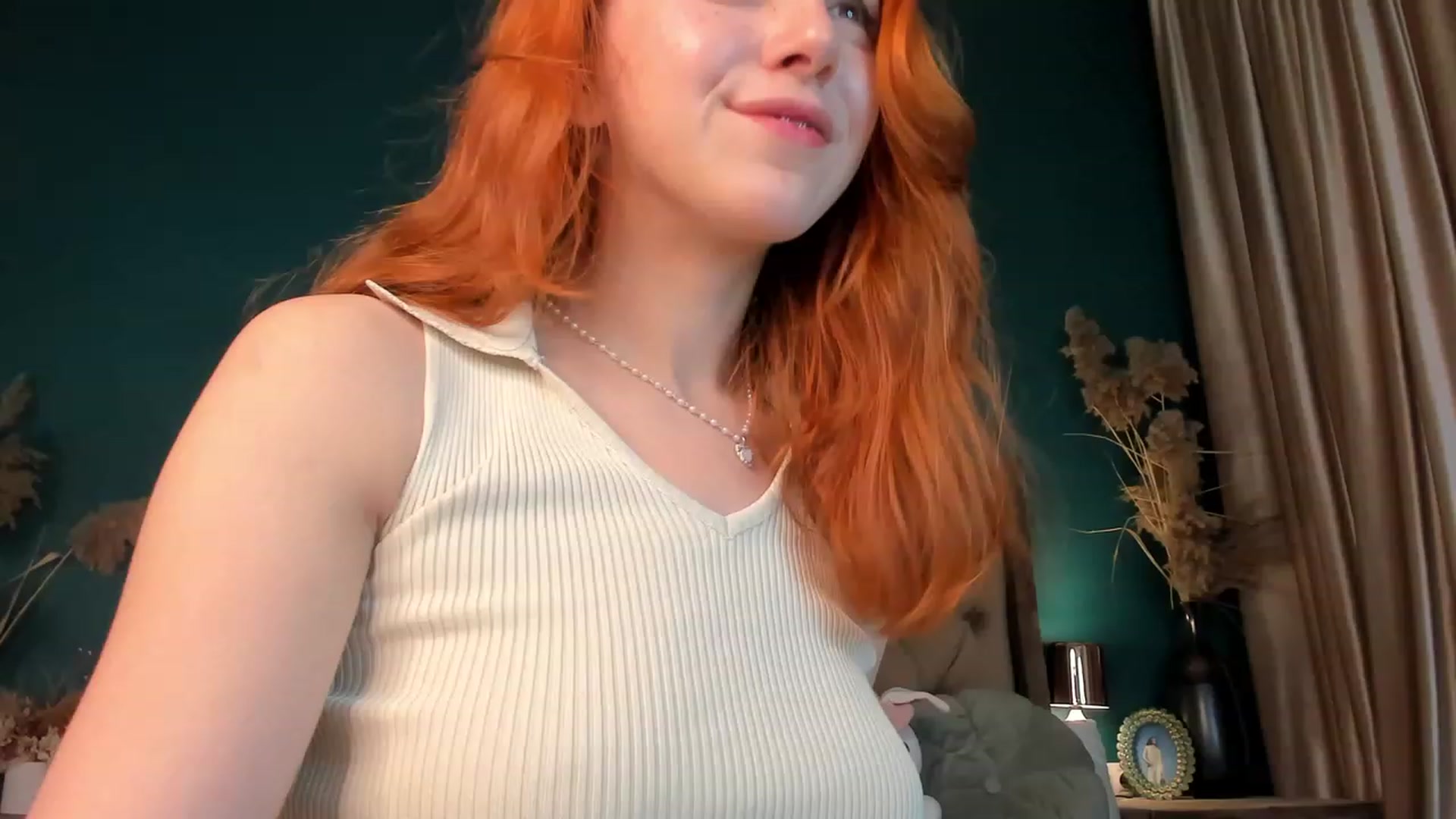 Gallery image thumbnail from ElsaYoung's myfreecams stream on, 10/12/2023, 15:11 image 9 of 20