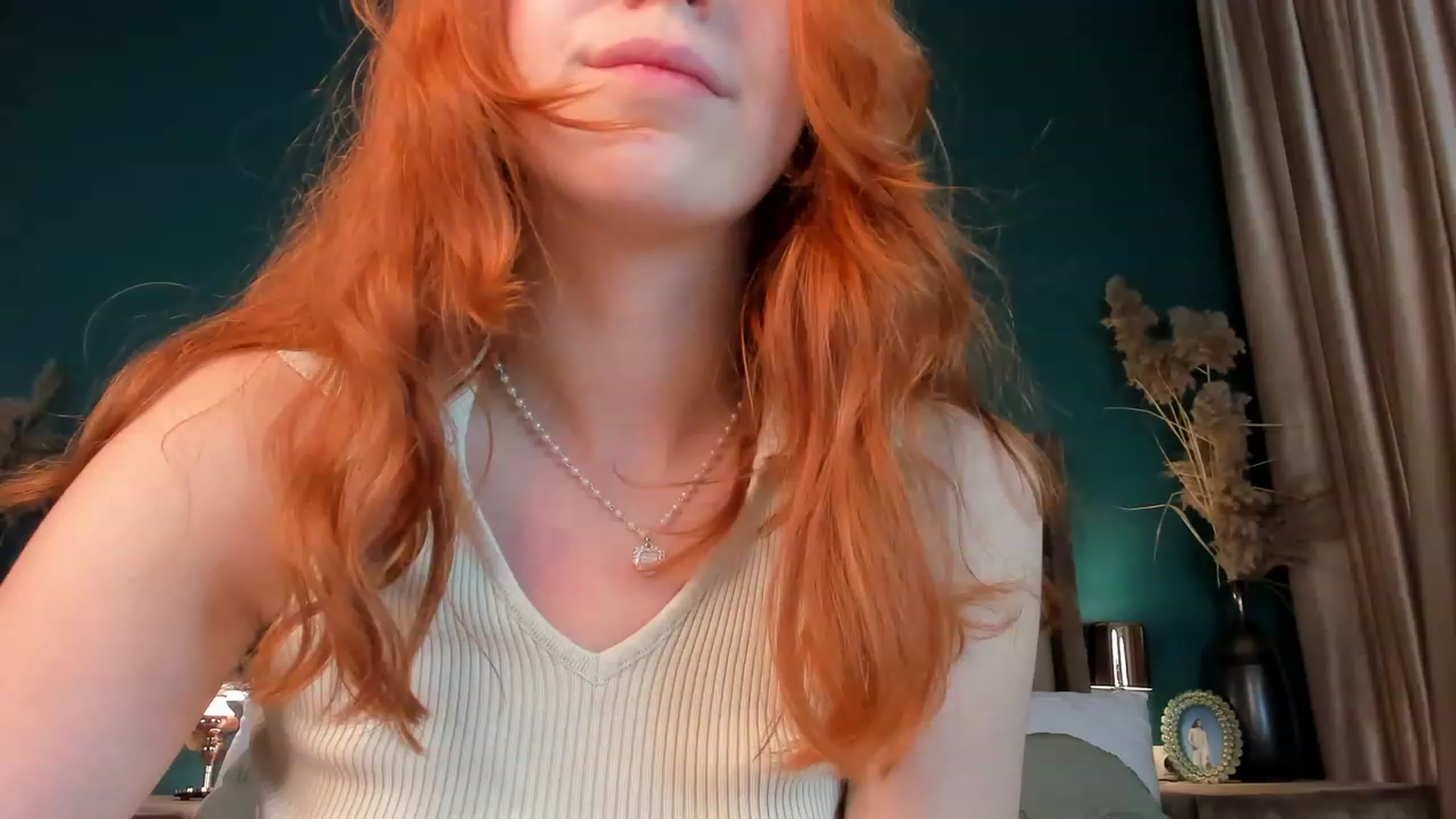 Gallery image thumbnail from ElsaYoung's myfreecams stream on, 10/12/2023, 17:37 image 9 of 20
