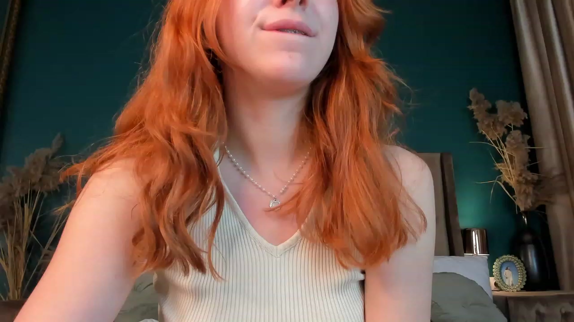 Gallery image thumbnail from ElsaYoung's myfreecams stream on, 10/12/2023, 17:37 image 13 of 20