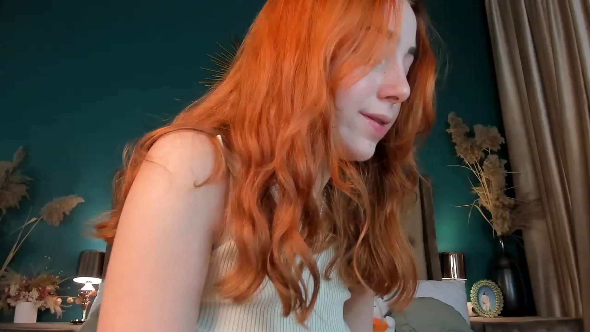 Gallery image thumbnail from ElsaYoung's myfreecams stream on, 10/12/2023, 17:37 image 1 of 20
