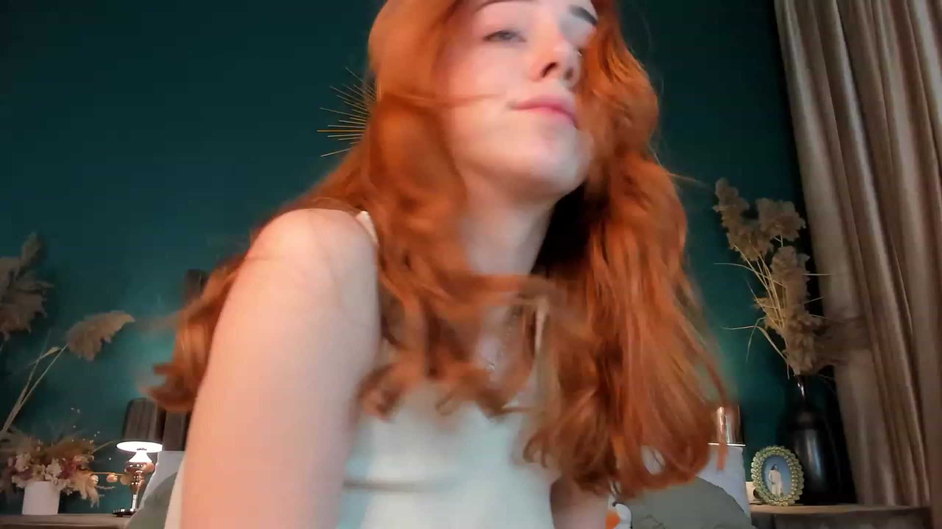 Gallery image thumbnail from ElsaYoung's myfreecams stream on, 10/12/2023, 17:37 image 4 of 20