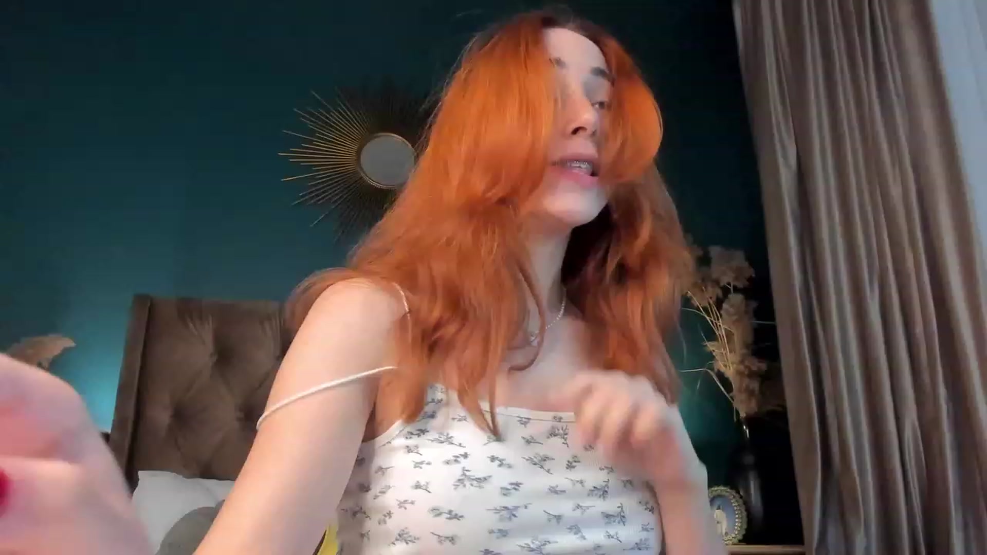Gallery image thumbnail from ElsaYoung's myfreecams stream on, 10/13/2023, 14:07 image 8 of 20