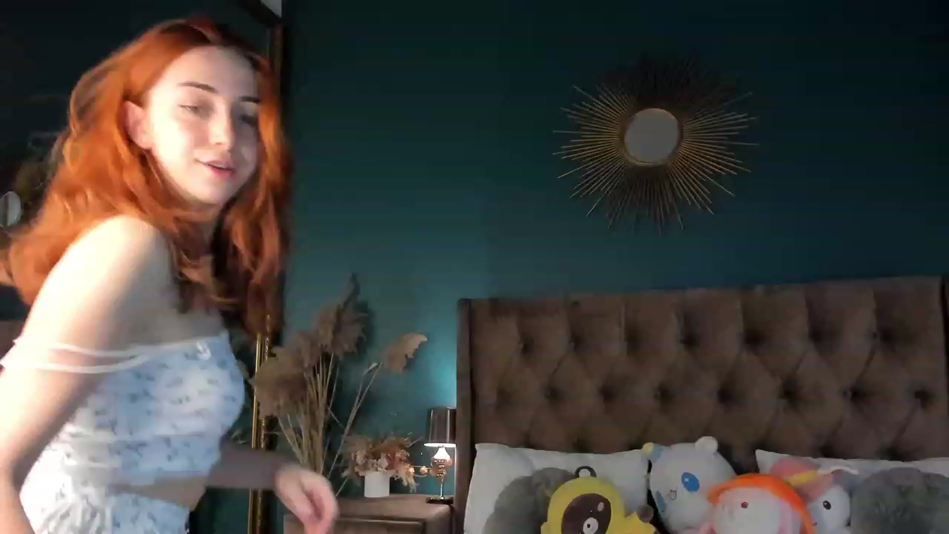 Gallery image thumbnail from ElsaYoung's myfreecams stream on, 10/13/2023, 14:07 image 14 of 20