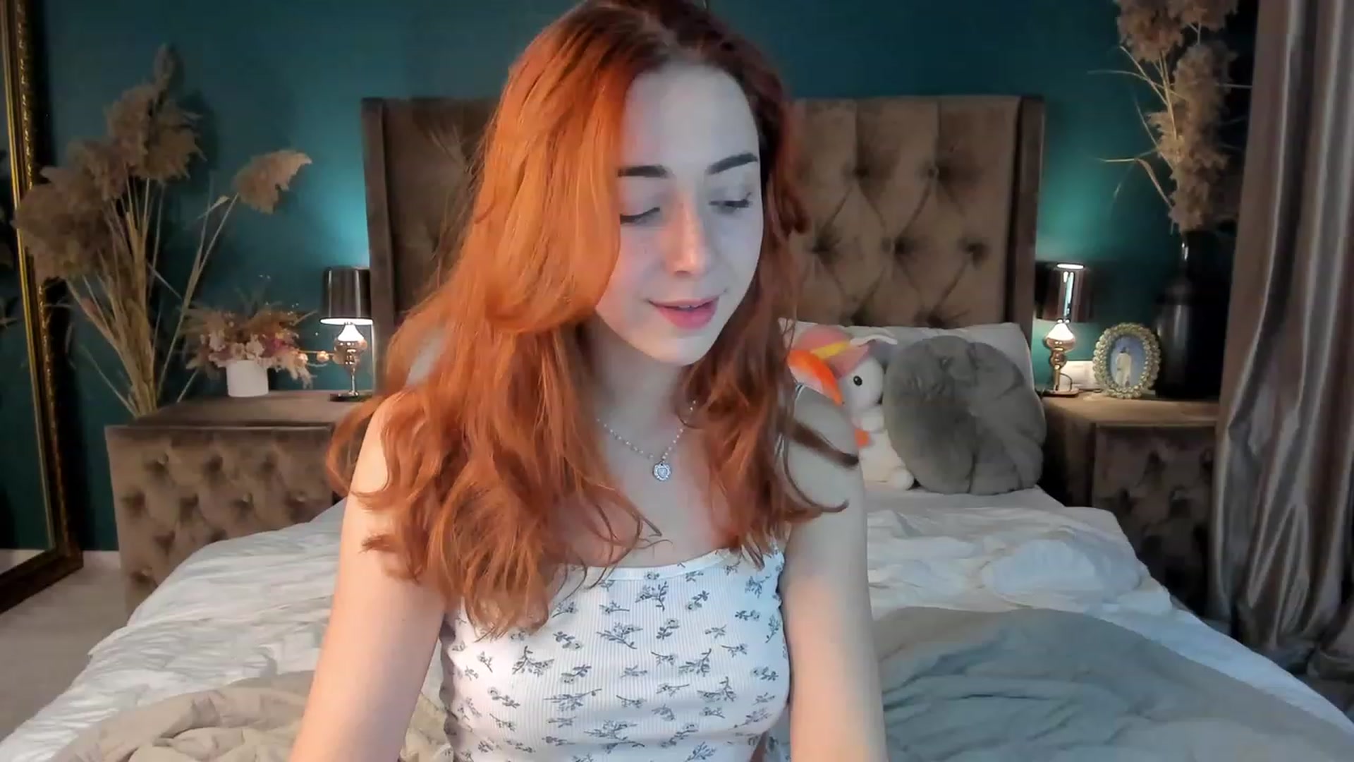 Gallery image thumbnail from ElsaYoung's myfreecams stream on, 10/13/2023, 14:07 image 16 of 20