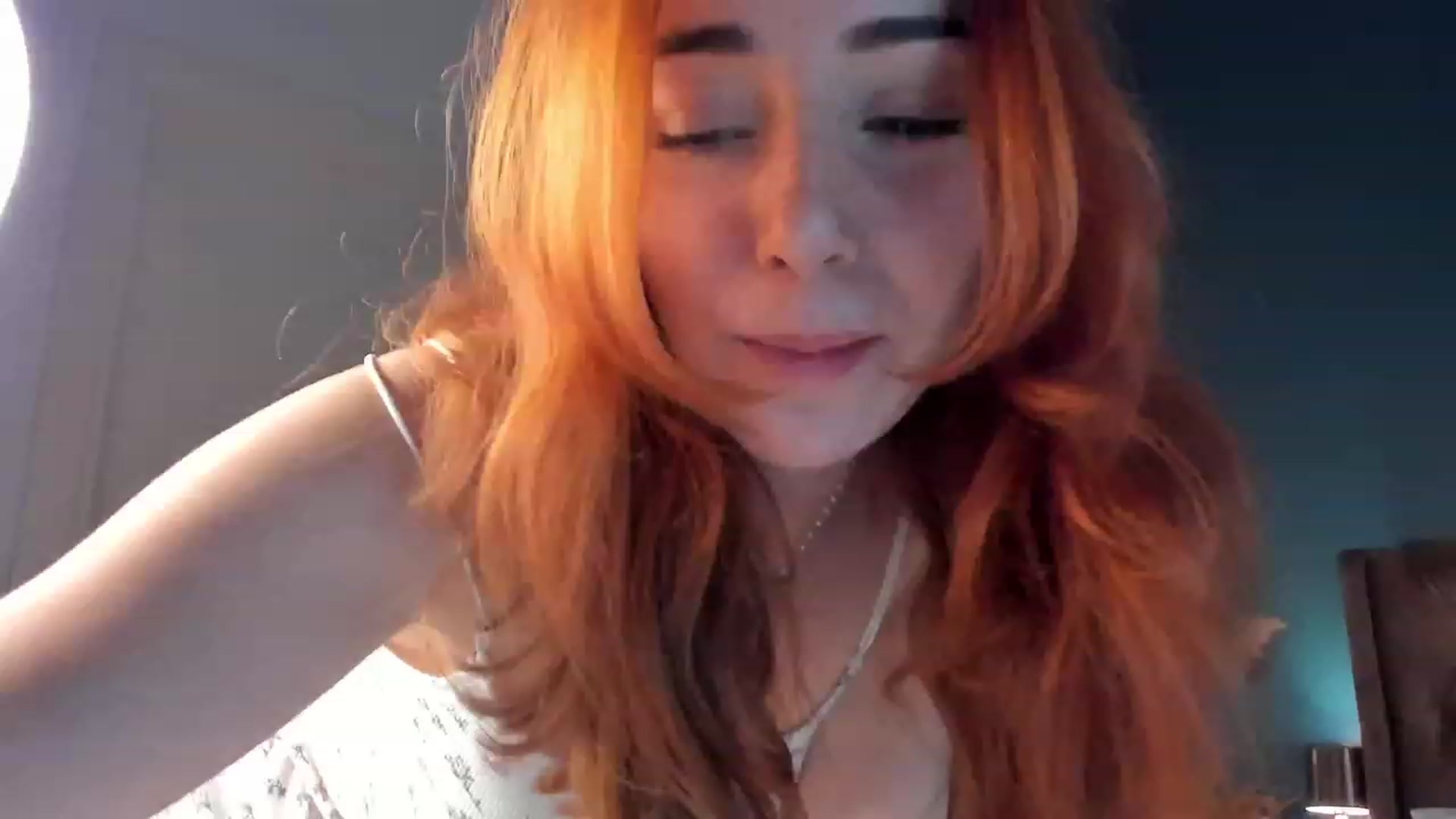Gallery image thumbnail from ElsaYoung's myfreecams stream on, 10/13/2023, 14:07 image 12 of 20