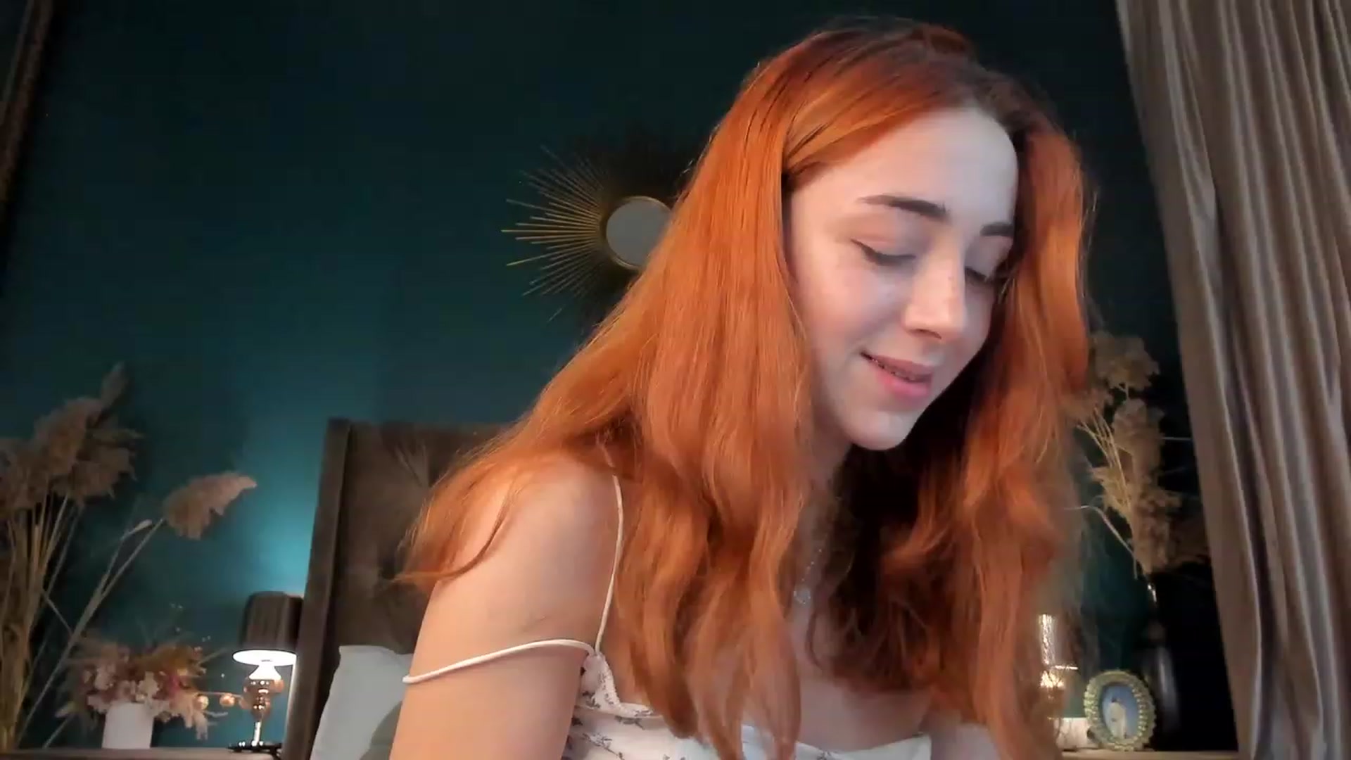 Gallery image thumbnail from ElsaYoung's myfreecams stream on, 10/13/2023, 16:00 image 18 of 20