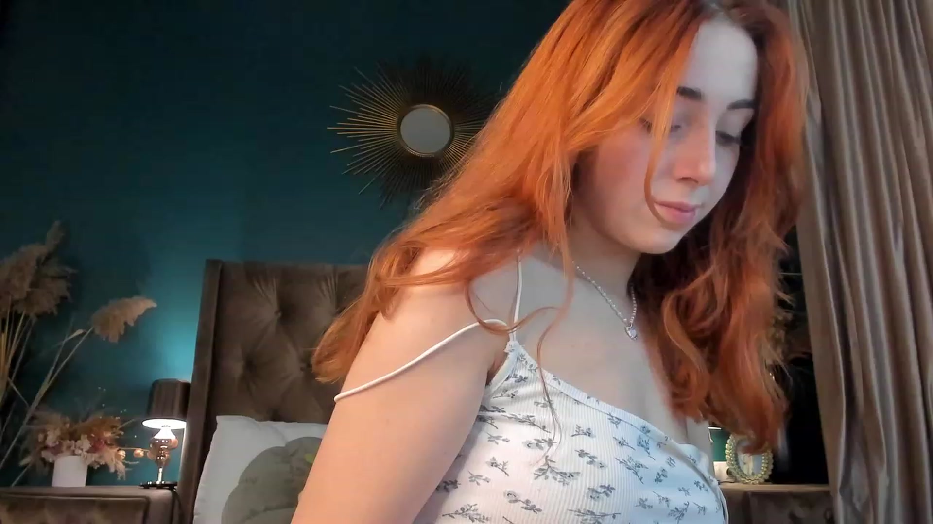 Gallery image thumbnail from ElsaYoung's myfreecams stream on, 10/13/2023, 16:00 image 12 of 20