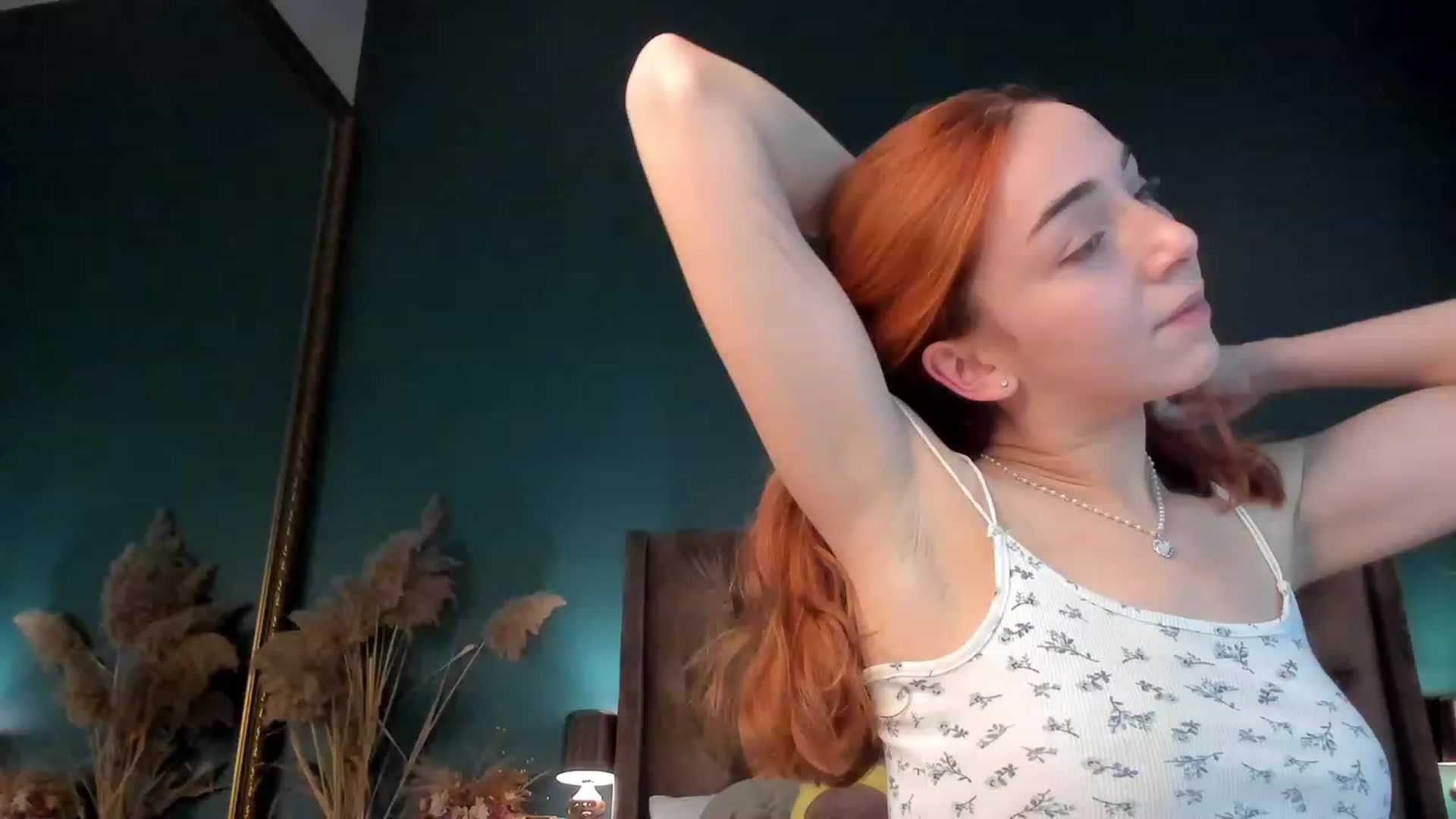 Gallery image thumbnail from ElsaYoung's myfreecams stream on, 10/13/2023, 19:00 image 17 of 20