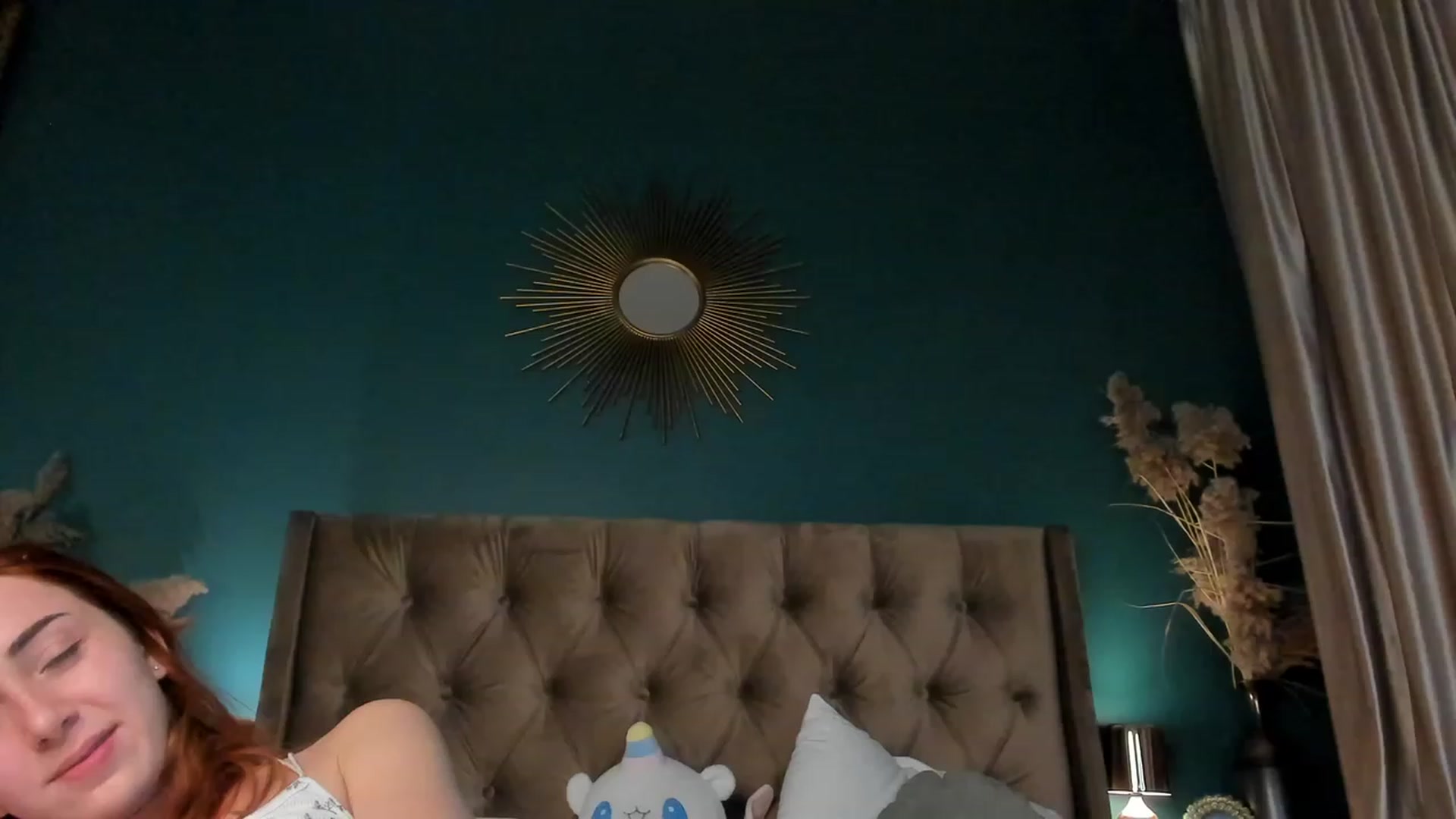 Gallery image thumbnail from ElsaYoung's myfreecams stream on, 10/13/2023, 19:00 image 5 of 20