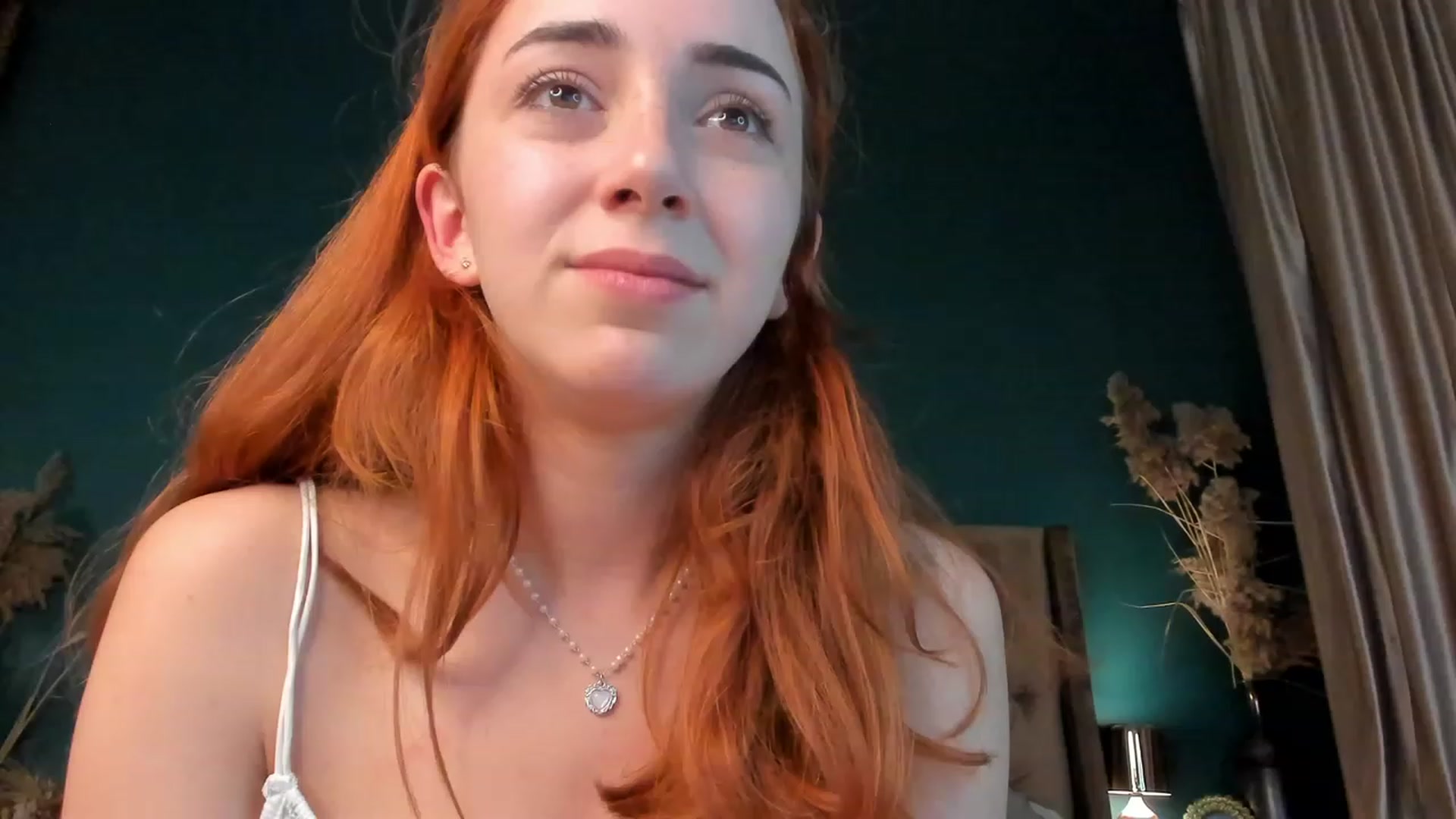 Gallery image thumbnail from ElsaYoung's myfreecams stream on, 10/13/2023, 19:00 image 12 of 20