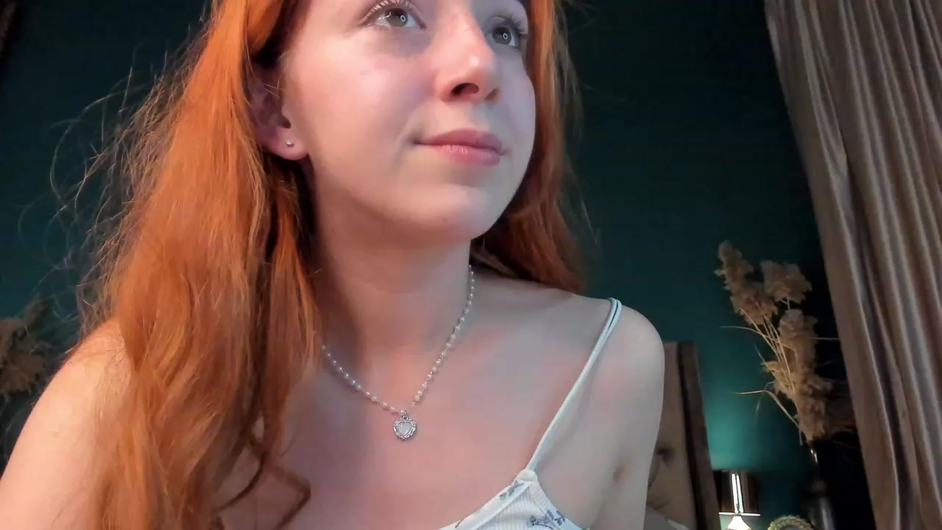 Gallery image thumbnail from ElsaYoung's myfreecams stream on, 10/13/2023, 19:00 image 1 of 20