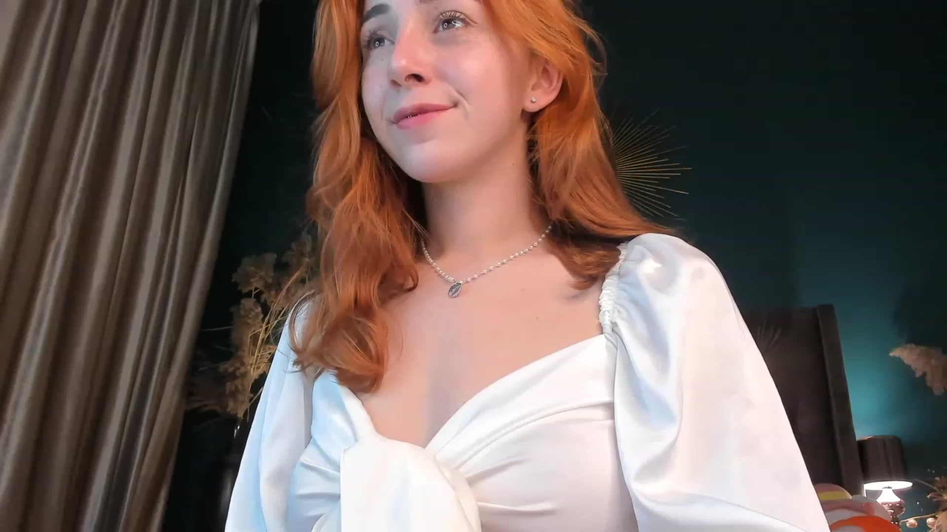 Gallery image thumbnail from ElsaYoung's myfreecams stream on, 10/15/2023, 02:51 image 2 of 20