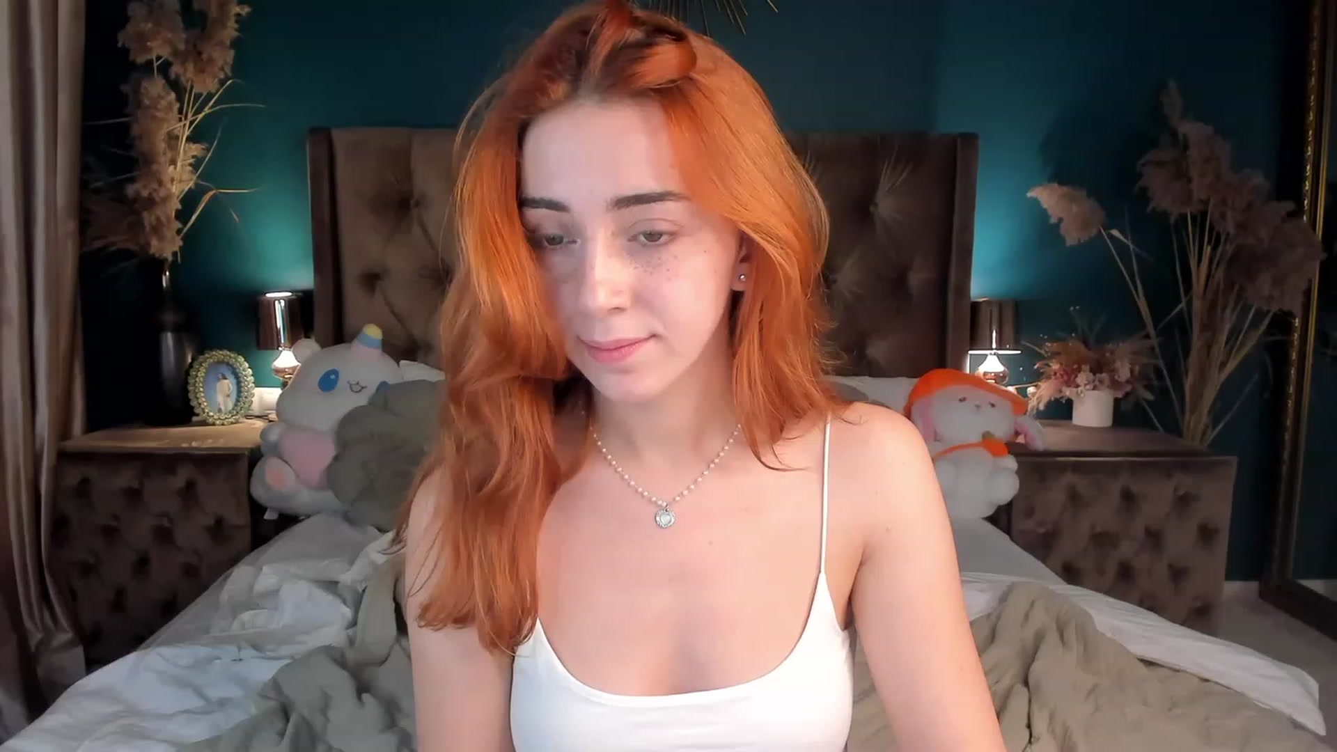 Gallery image thumbnail from ElsaYoung's myfreecams stream on, 10/15/2023, 22:11 image 11 of 20