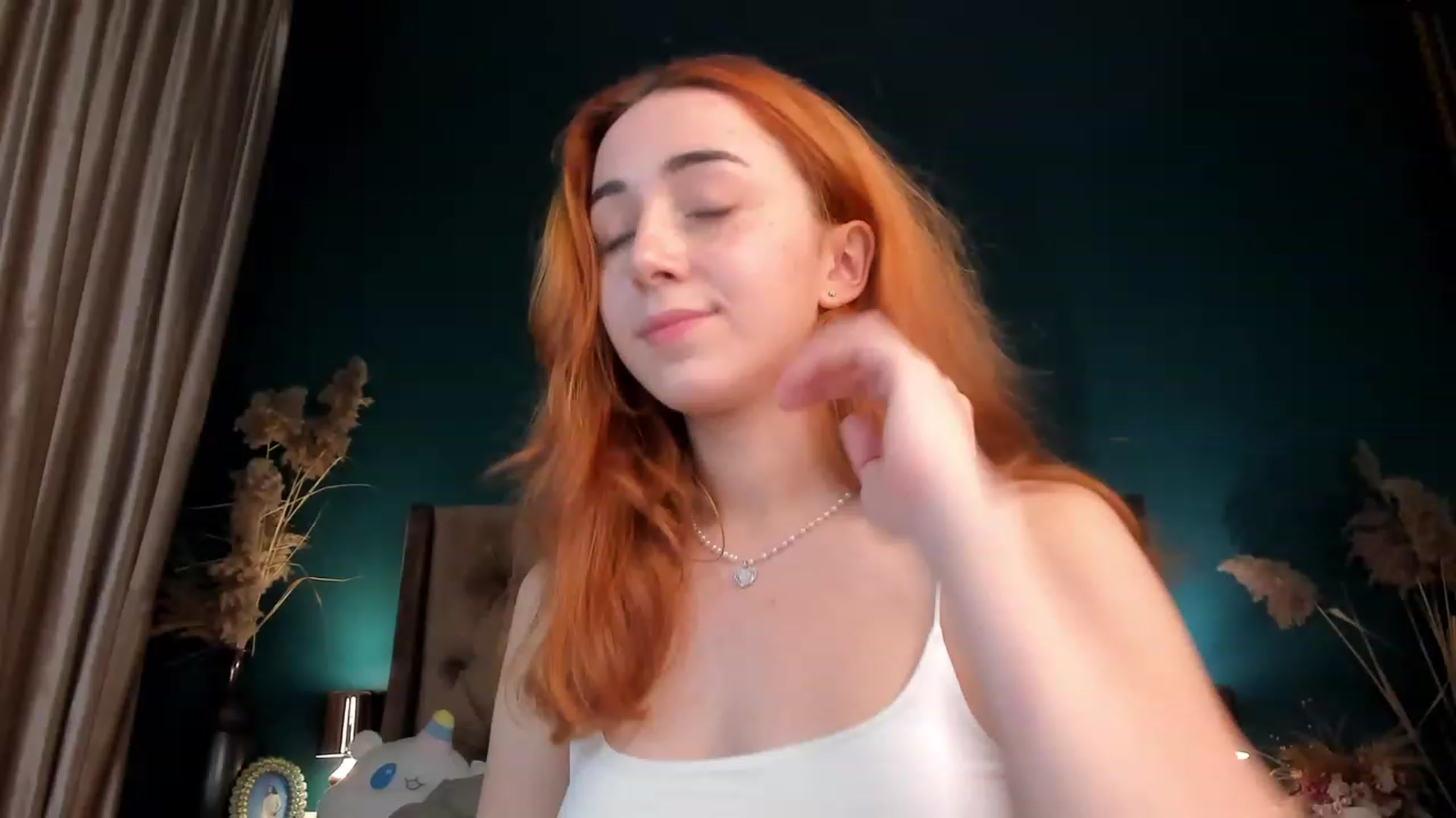 Gallery image thumbnail from ElsaYoung's myfreecams stream on, 10/15/2023, 22:11 image 2 of 20