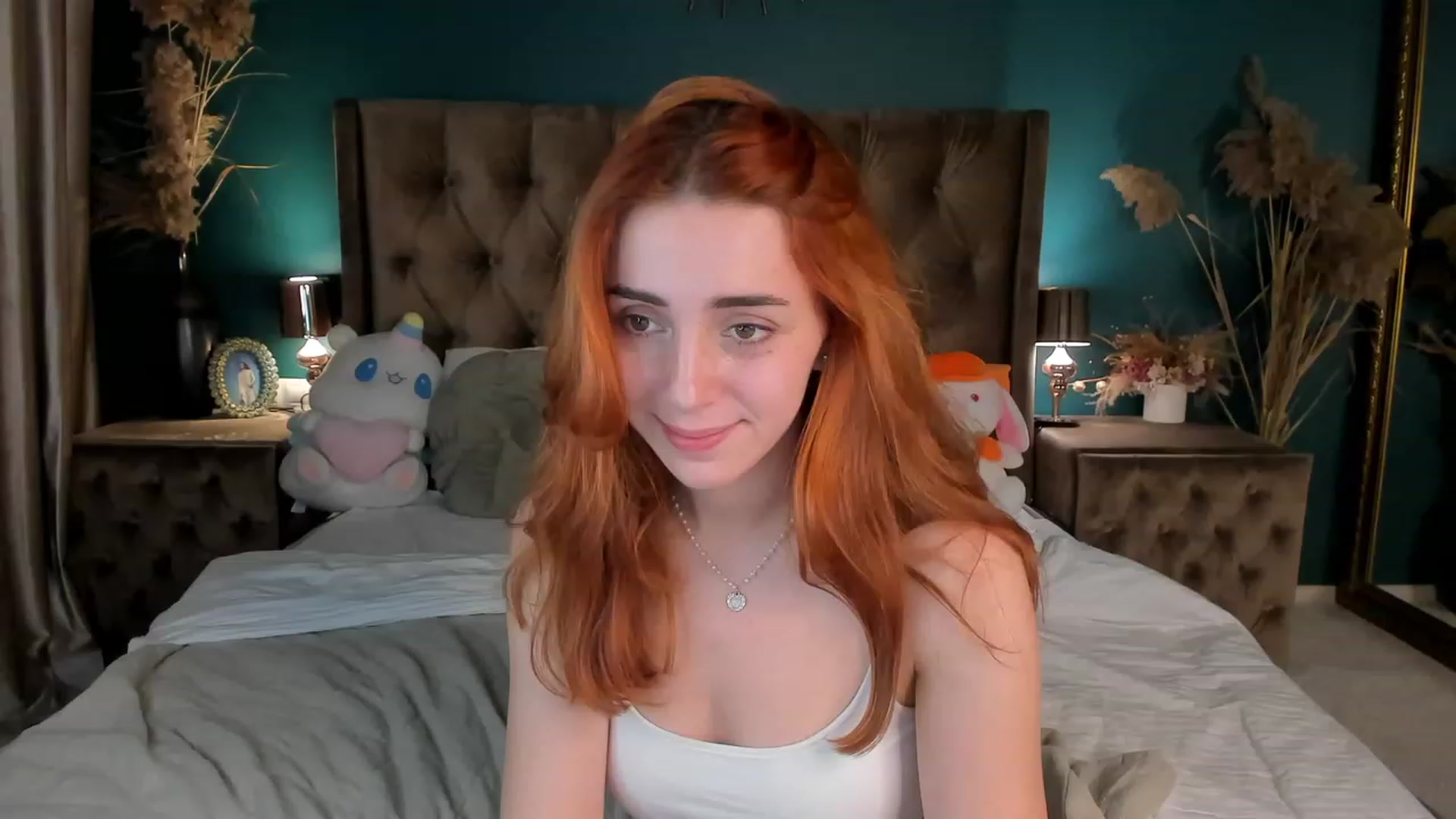 Gallery image thumbnail from ElsaYoung's myfreecams stream on, 10/16/2023, 01:49 image 20 of 20
