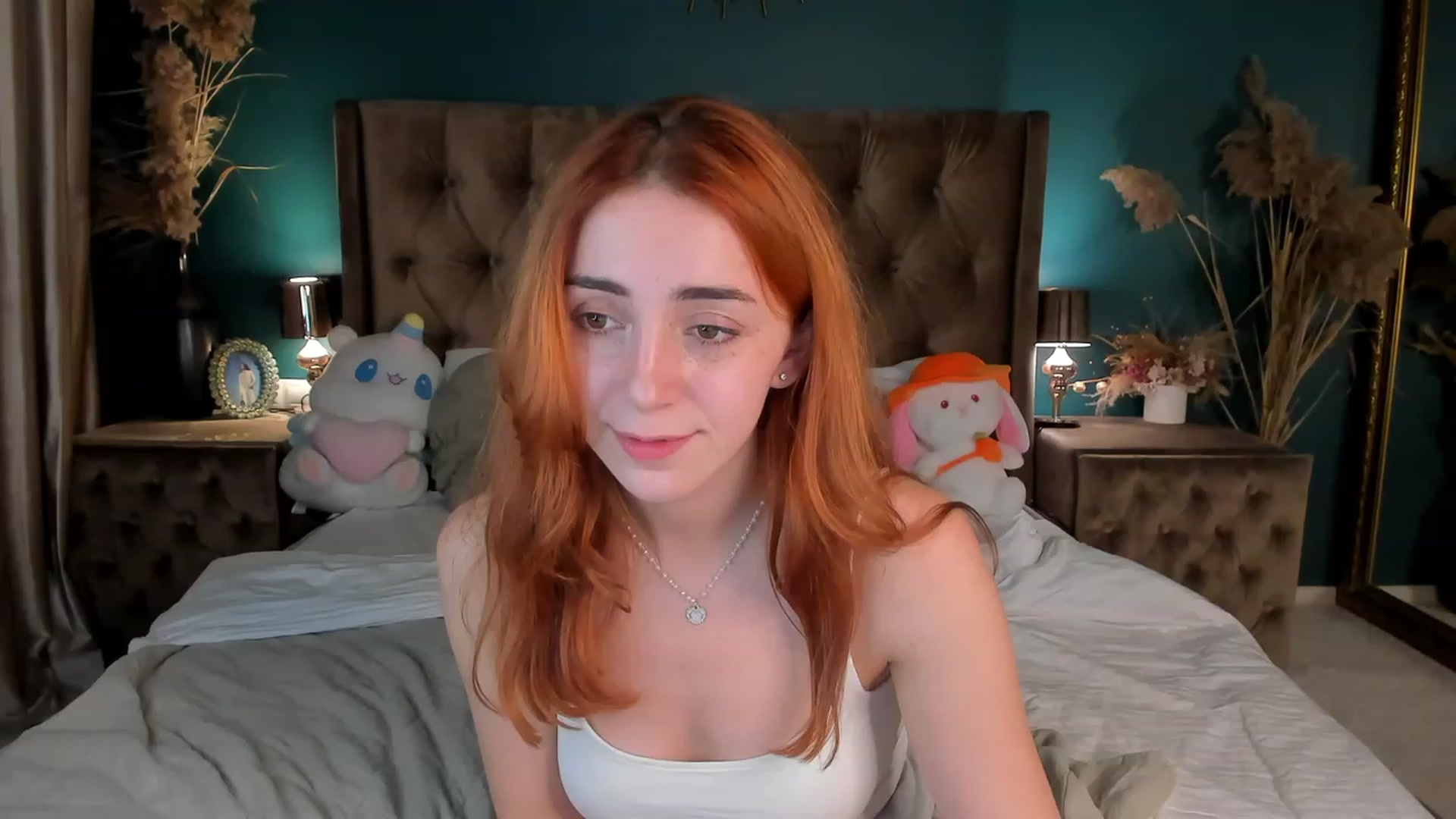 Gallery image thumbnail from ElsaYoung's myfreecams stream on, 10/16/2023, 01:49 image 15 of 20