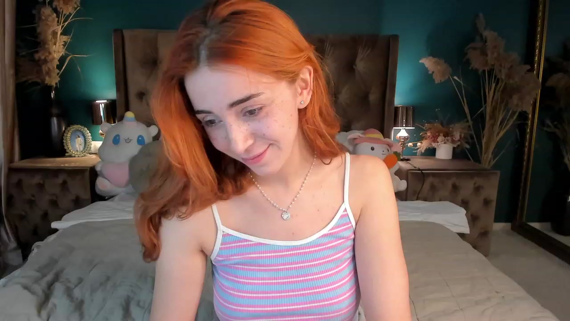 Gallery image thumbnail from ElsaYoung's myfreecams stream on, 10/17/2023, 13:24 image 17 of 20
