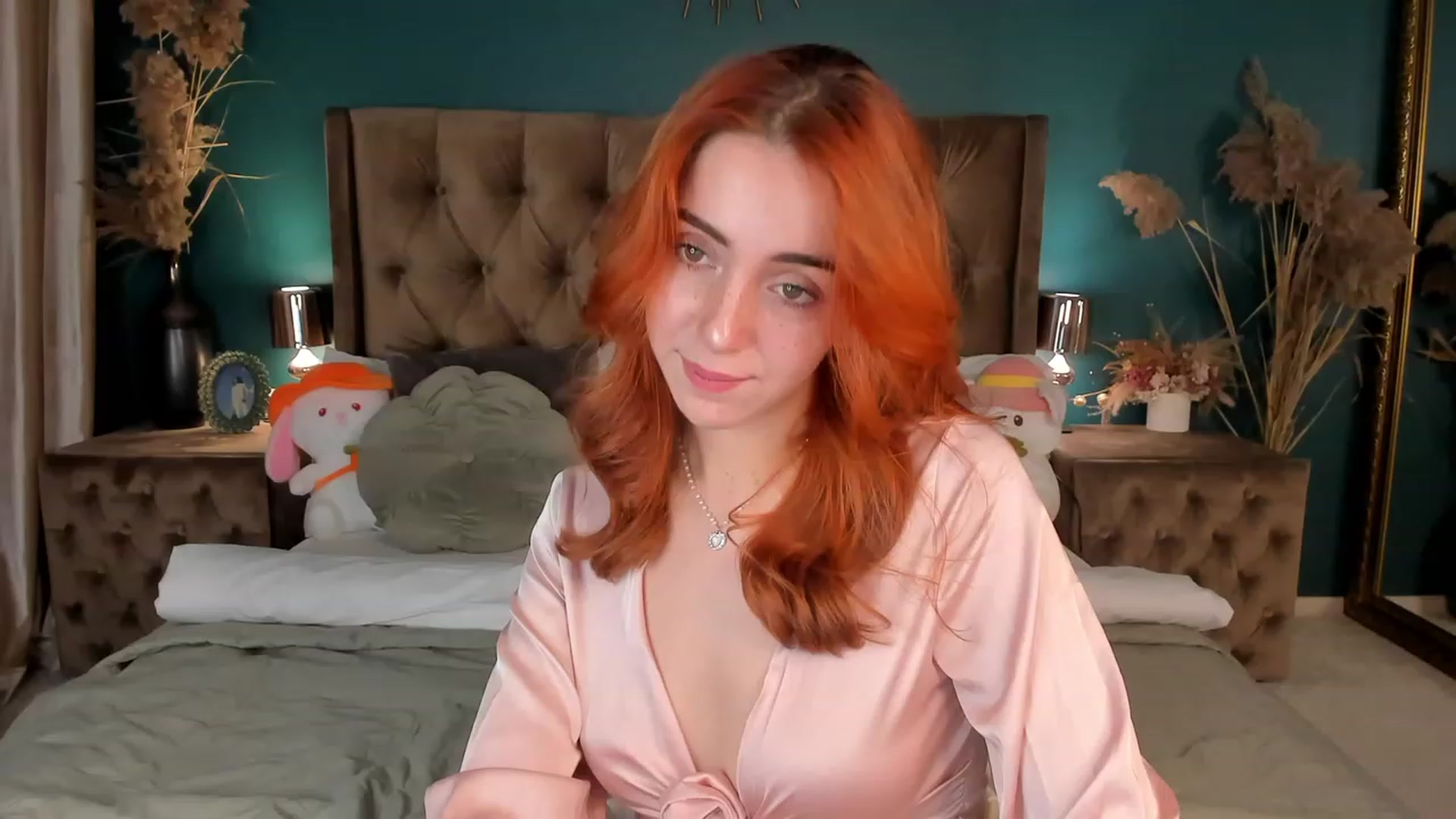 Gallery image thumbnail from ElsaYoung's myfreecams stream on, 10/19/2023, 14:10 image 19 of 20