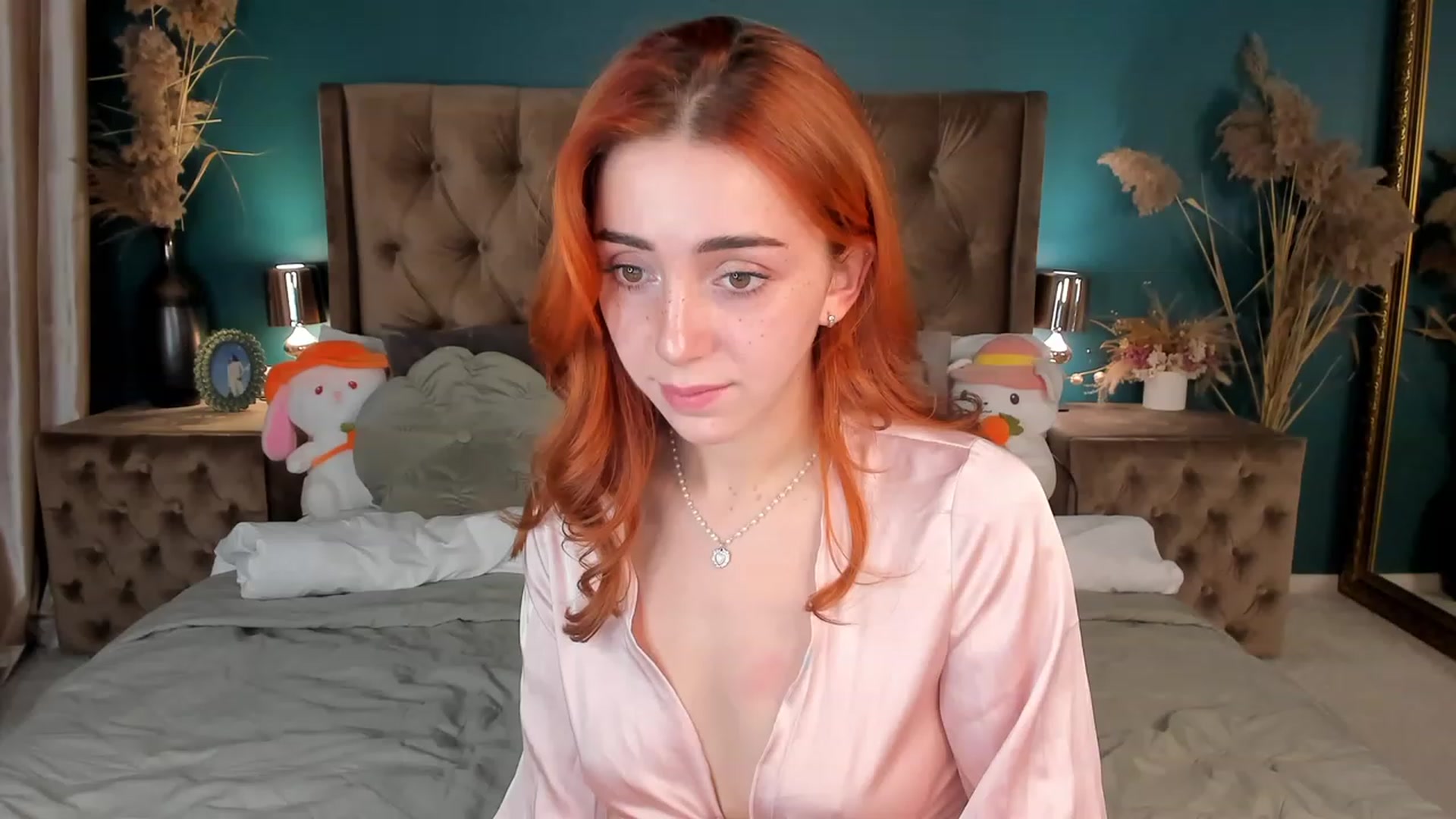 Gallery image thumbnail from ElsaYoung's myfreecams stream on, 10/19/2023, 16:57 image 13 of 20