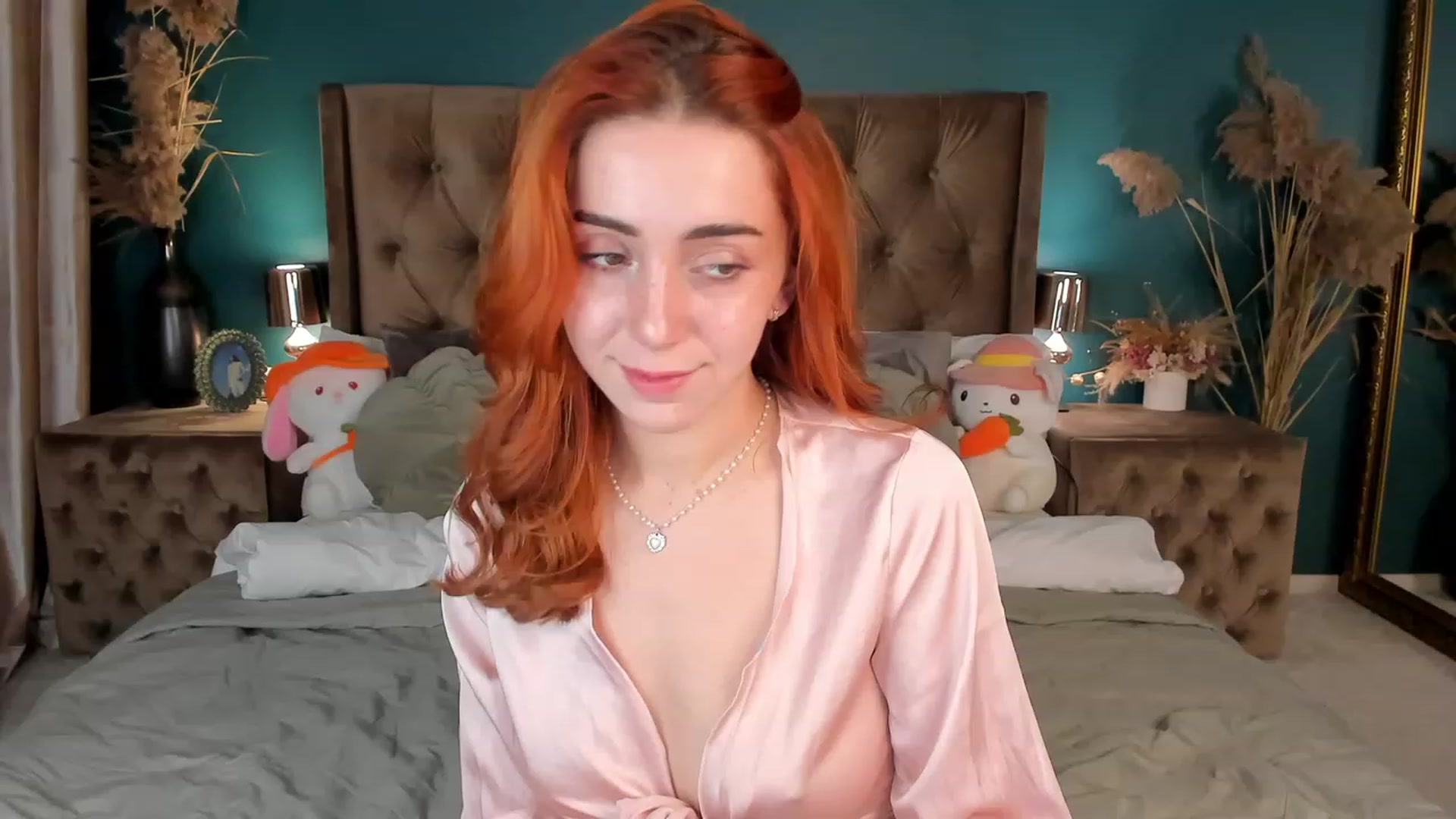 Gallery image thumbnail from ElsaYoung's myfreecams stream on, 10/19/2023, 16:57 image 5 of 20