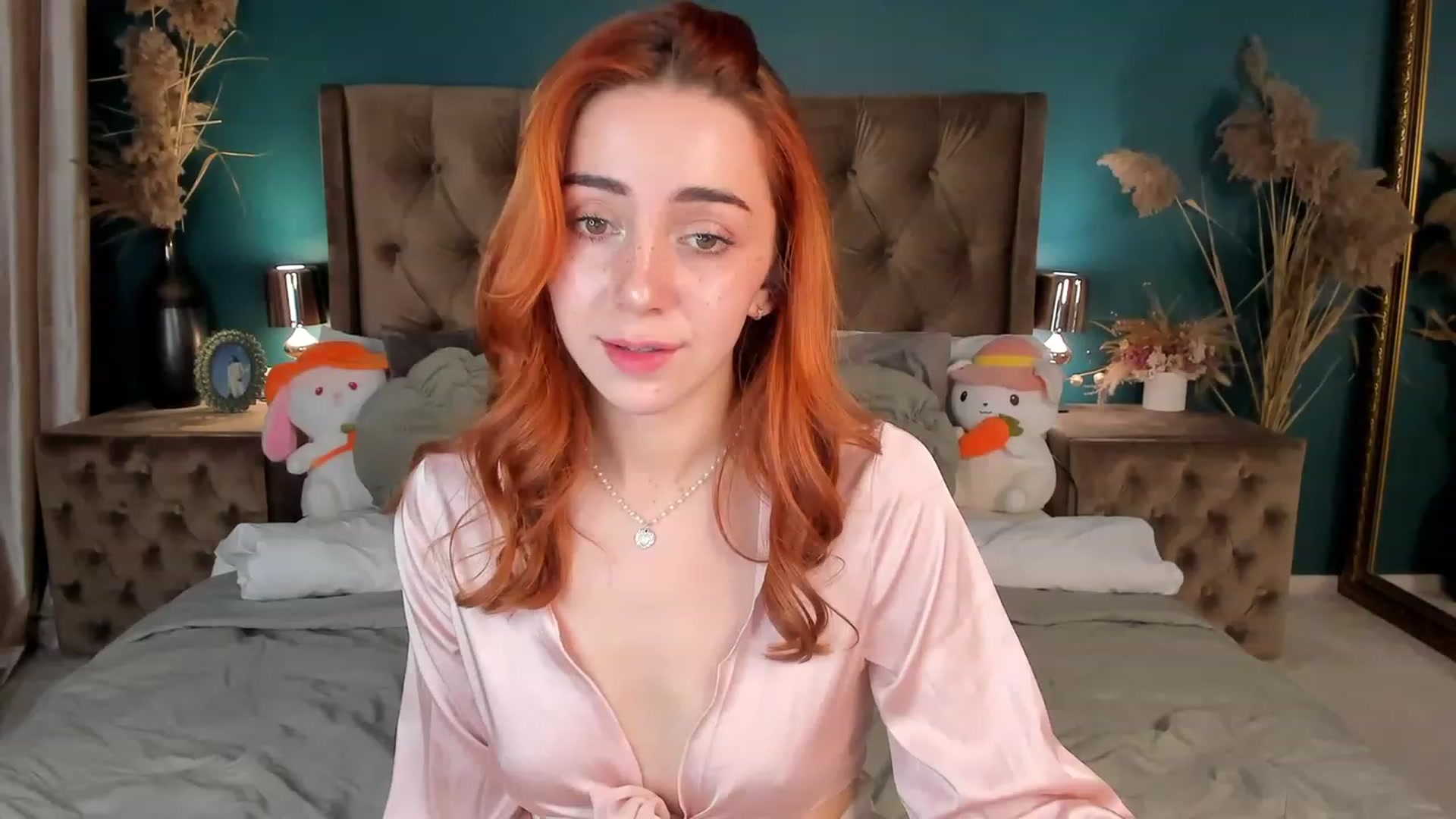 Gallery image thumbnail from ElsaYoung's myfreecams stream on, 10/19/2023, 16:57 image 2 of 20