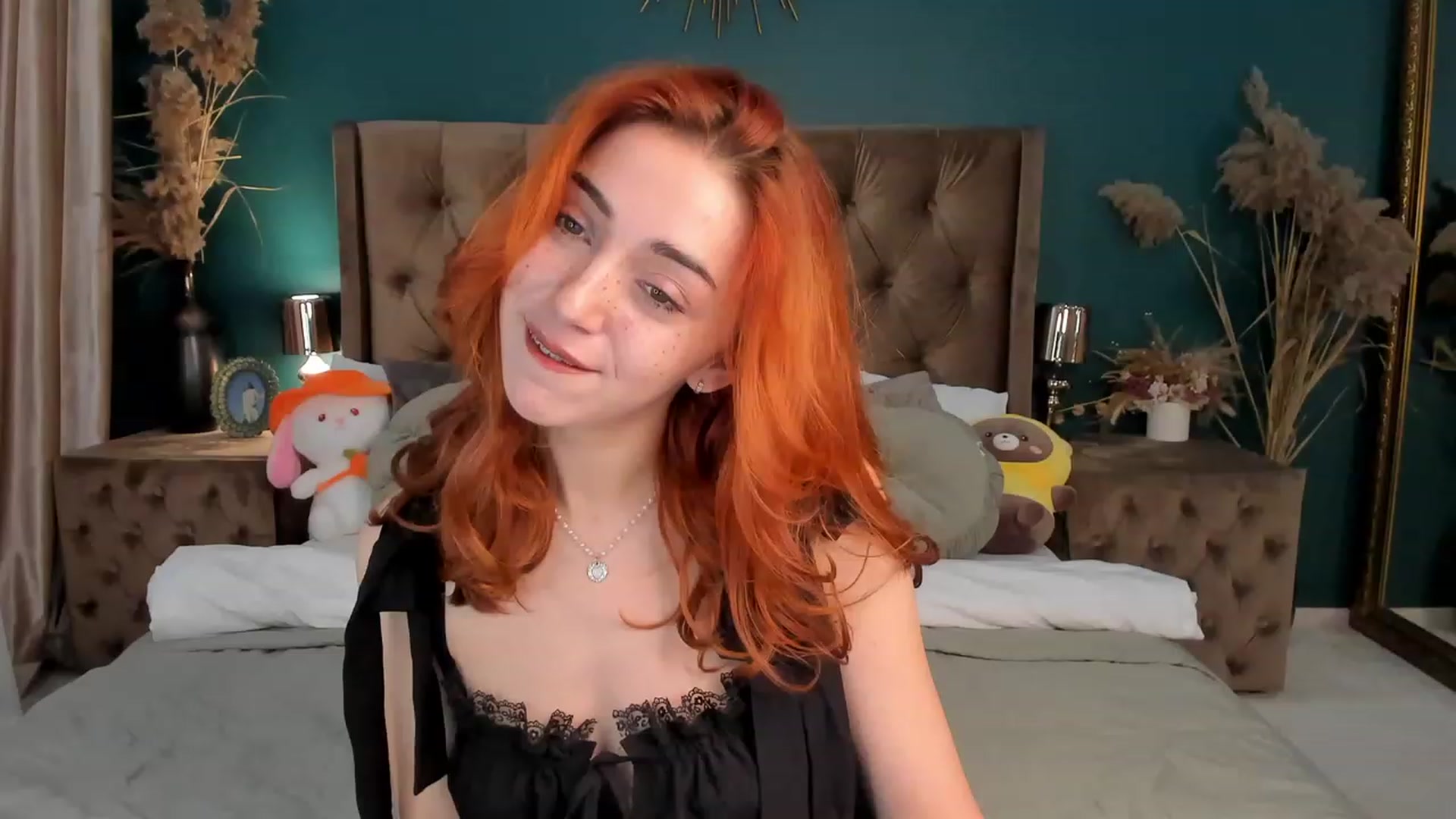 Gallery image thumbnail from ElsaYoung's myfreecams stream on, 10/20/2023, 12:51 image 7 of 20