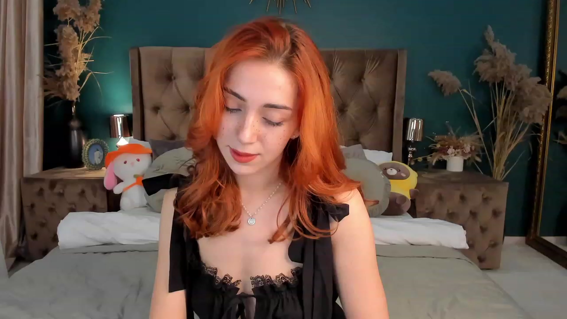 Gallery image thumbnail from ElsaYoung's myfreecams stream on, 10/20/2023, 12:51 image 16 of 20