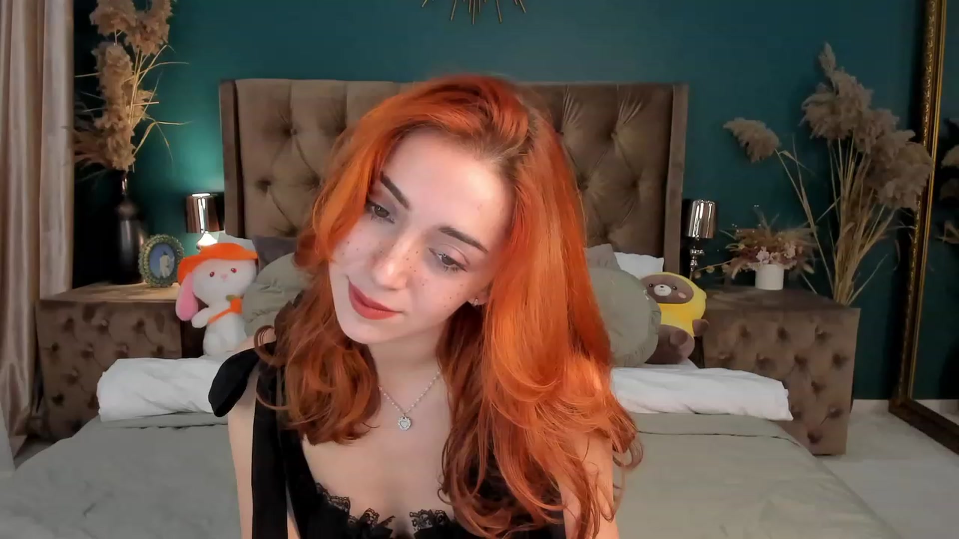 Gallery image thumbnail from ElsaYoung's myfreecams stream on, 10/20/2023, 12:51 image 12 of 20