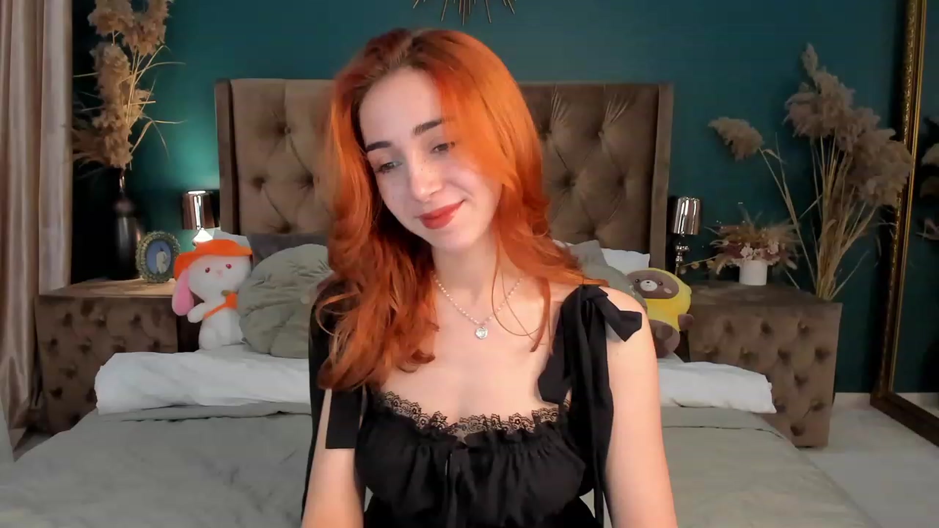 Gallery image thumbnail from ElsaYoung's myfreecams stream on, 10/20/2023, 12:51 image 3 of 20