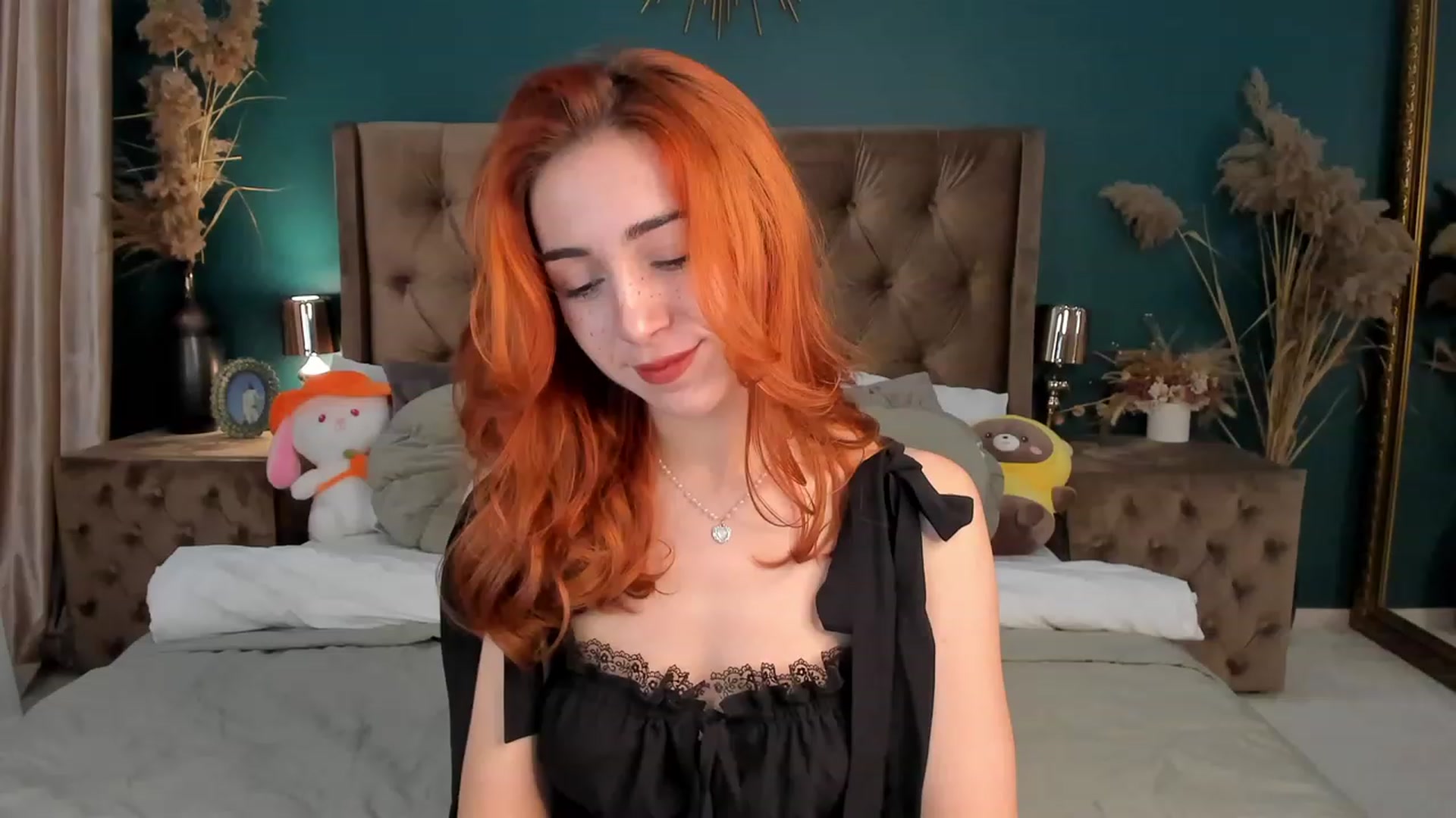 Gallery image thumbnail from ElsaYoung's myfreecams stream on, 10/20/2023, 12:51 image 6 of 20