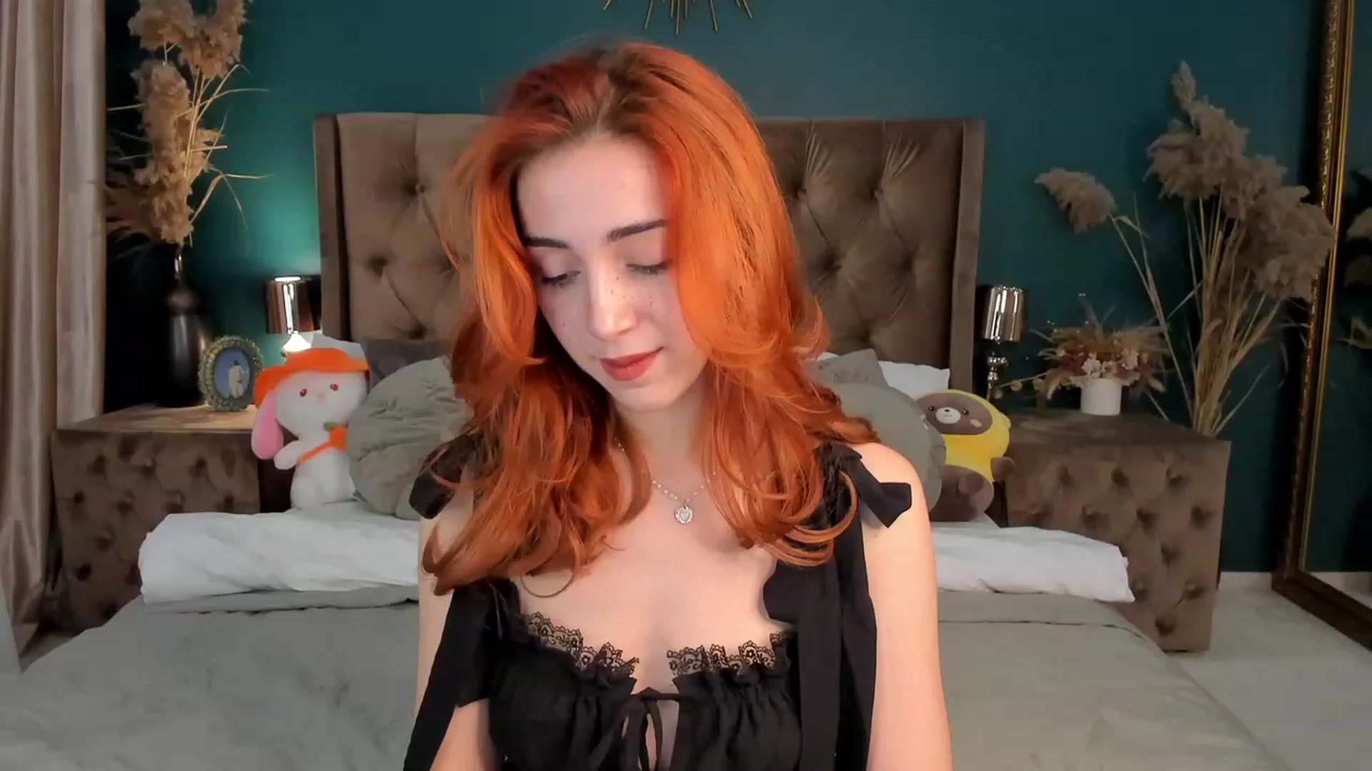 Gallery image thumbnail from ElsaYoung's myfreecams stream on, 10/20/2023, 12:51 image 10 of 20