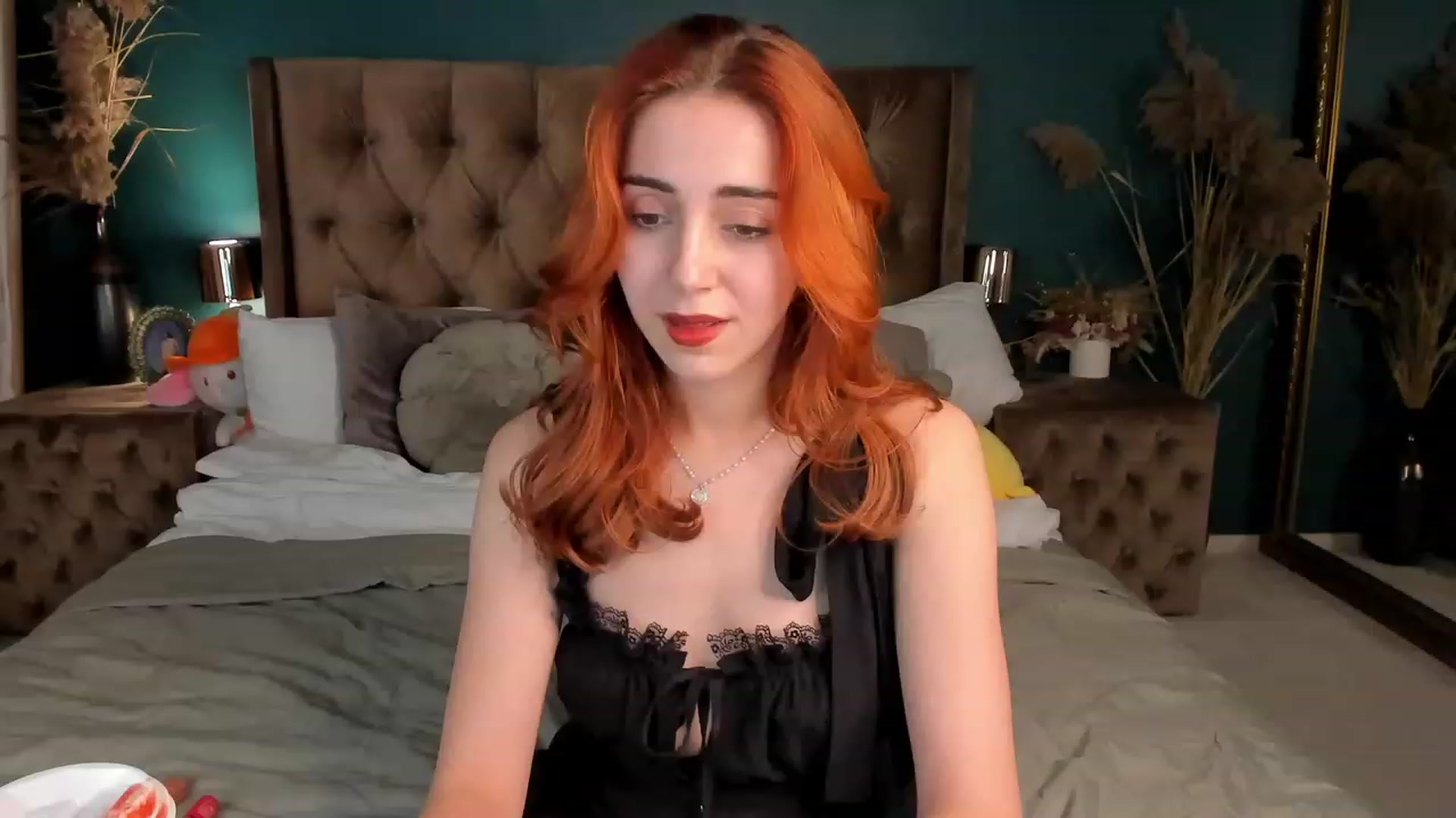 Gallery image thumbnail from ElsaYoung's myfreecams stream on, 10/20/2023, 17:45 image 20 of 20