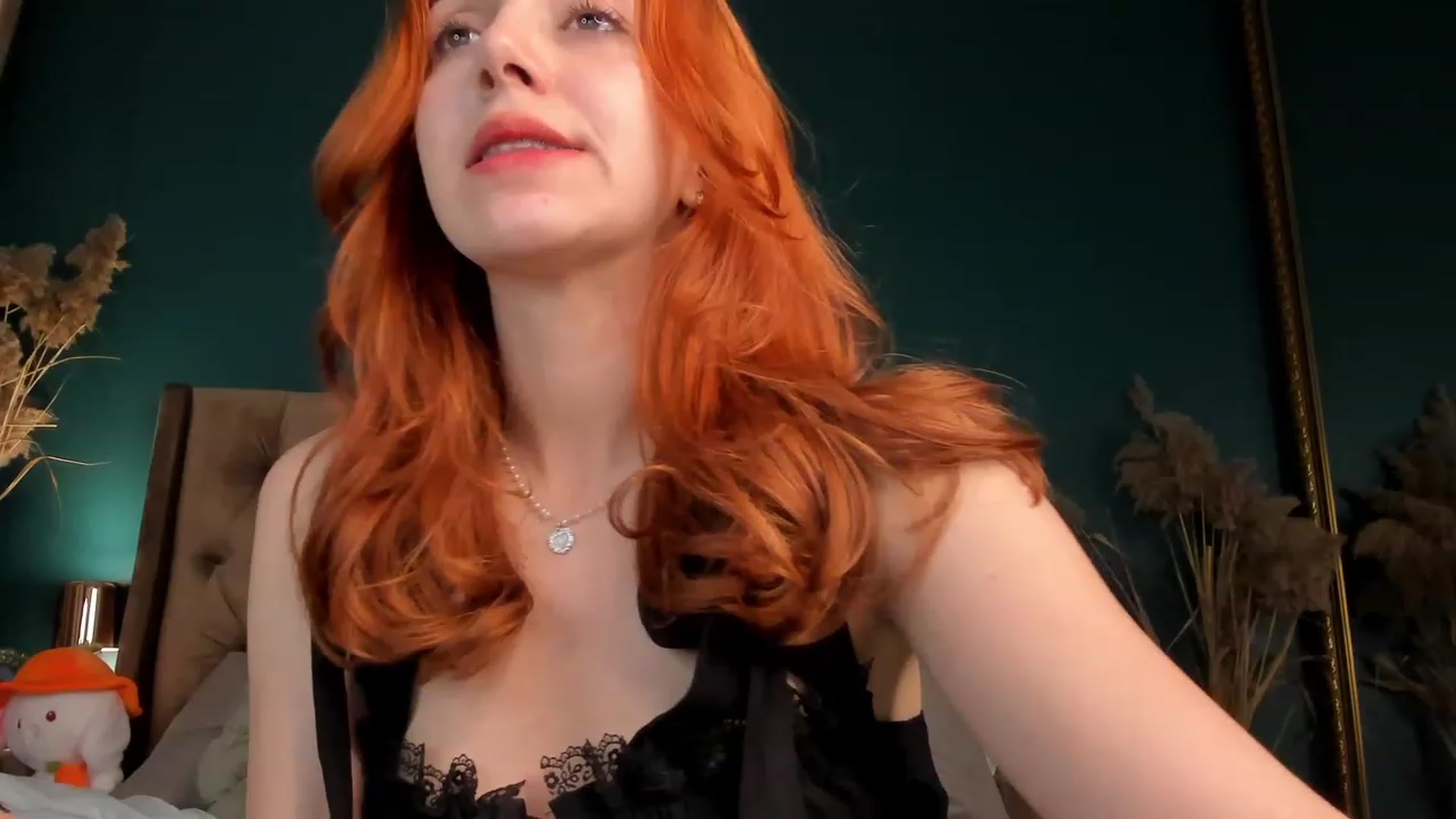Gallery image thumbnail from ElsaYoung's myfreecams stream on, 10/20/2023, 19:08 image 20 of 20