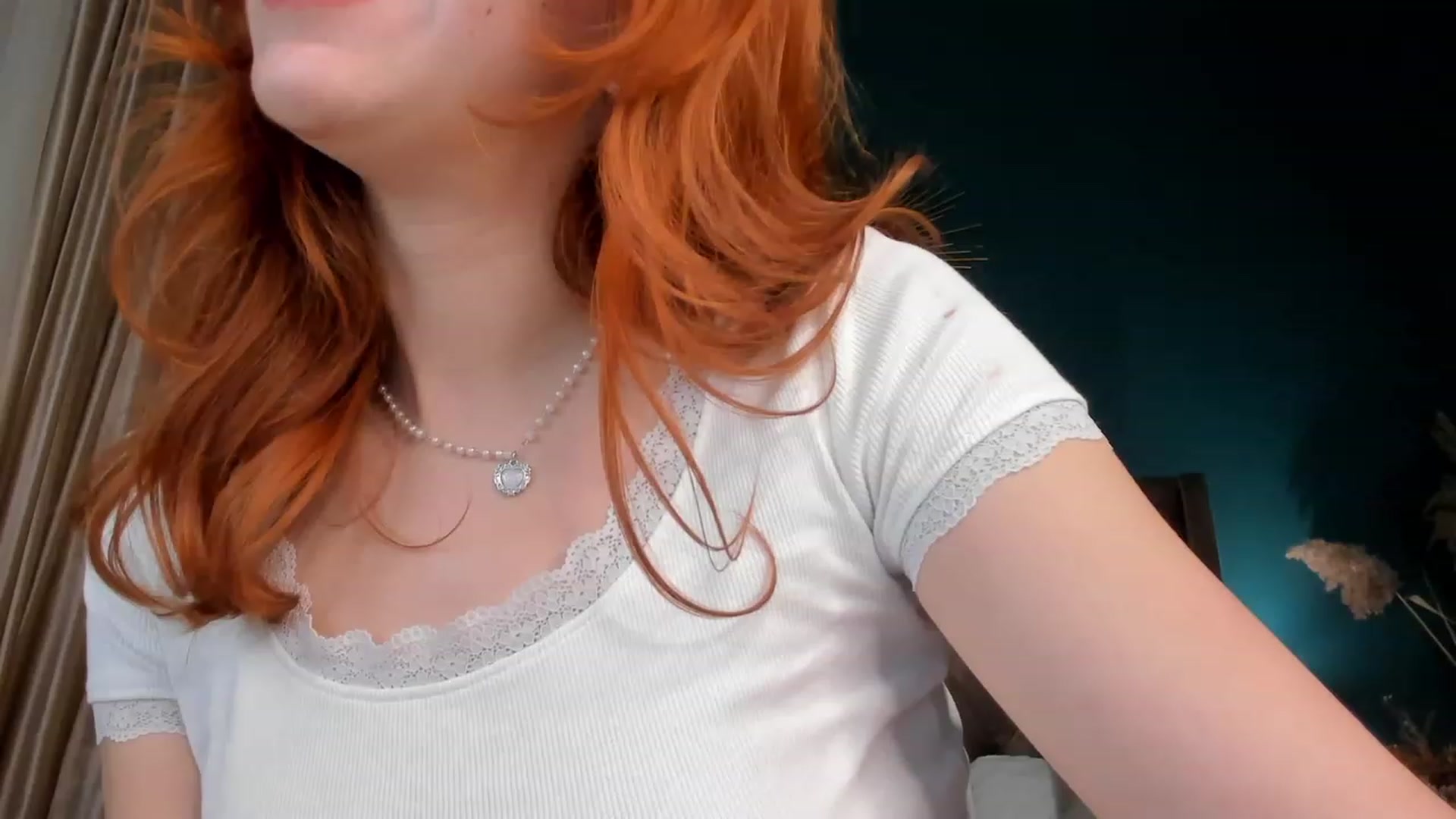 Gallery image thumbnail from ElsaYoung's myfreecams stream on, 10/21/2023, 21:04 image 3 of 20