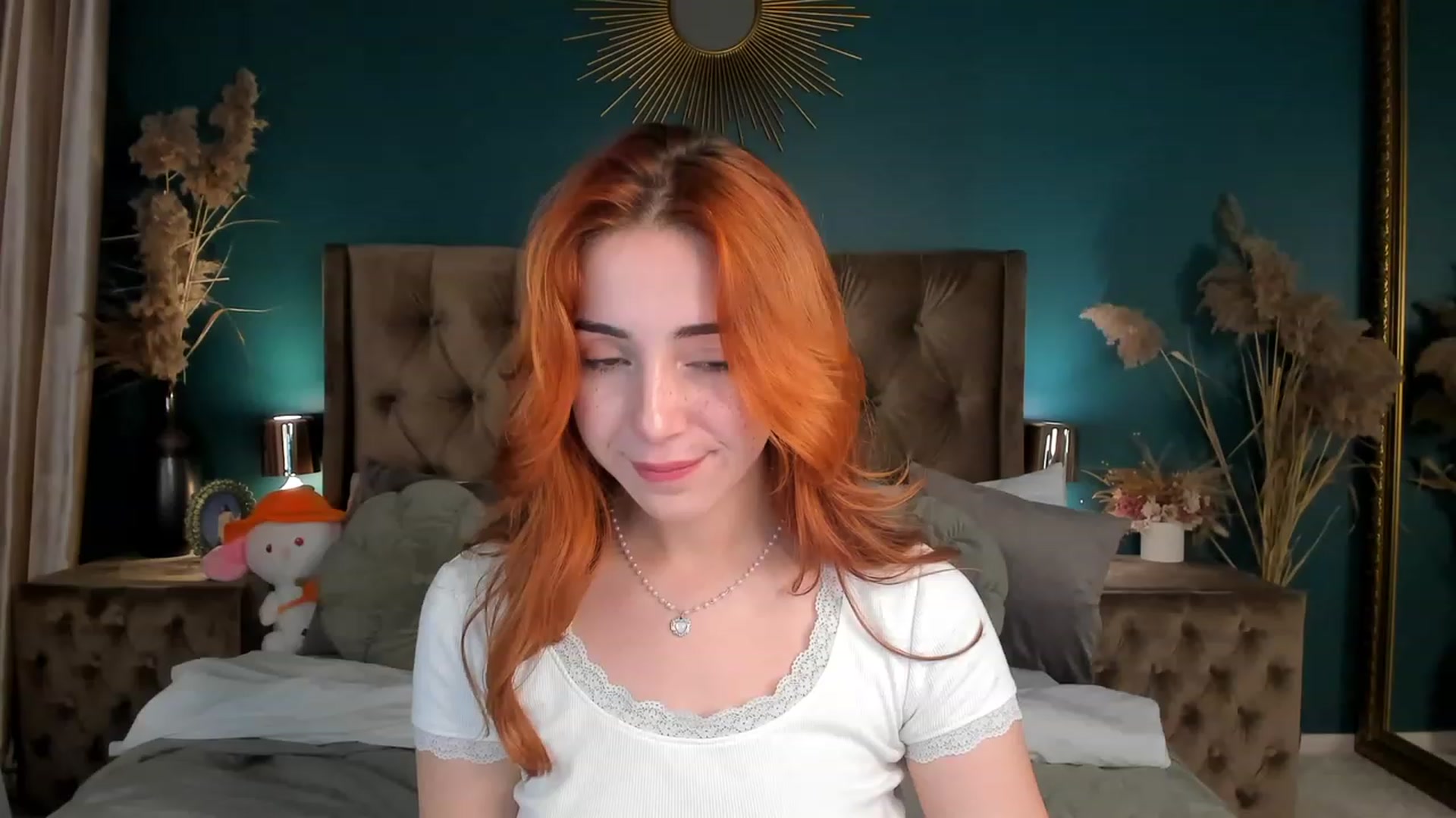 Gallery image thumbnail from ElsaYoung's myfreecams stream on, 10/21/2023, 21:04 image 18 of 20
