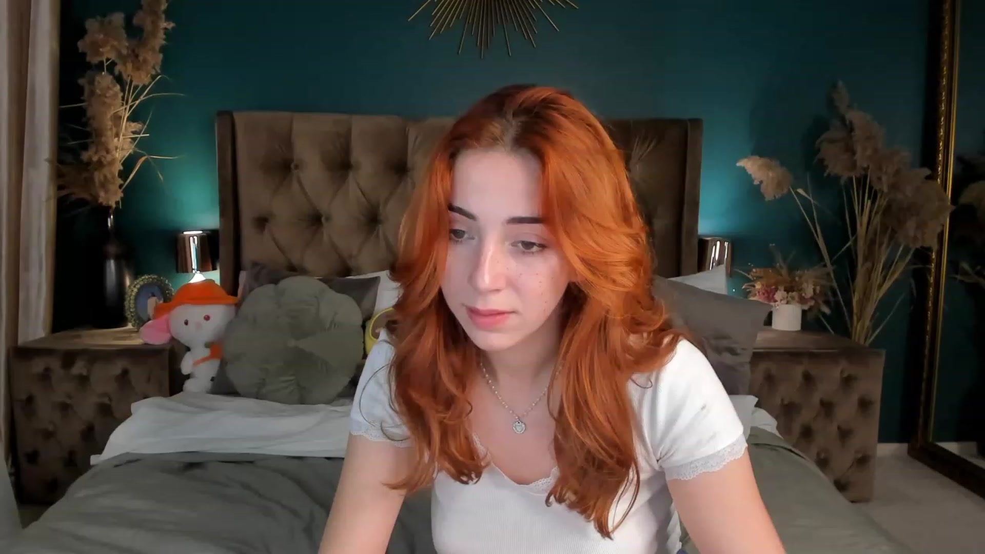 Gallery image thumbnail from ElsaYoung's myfreecams stream on, 10/21/2023, 22:07 image 13 of 20