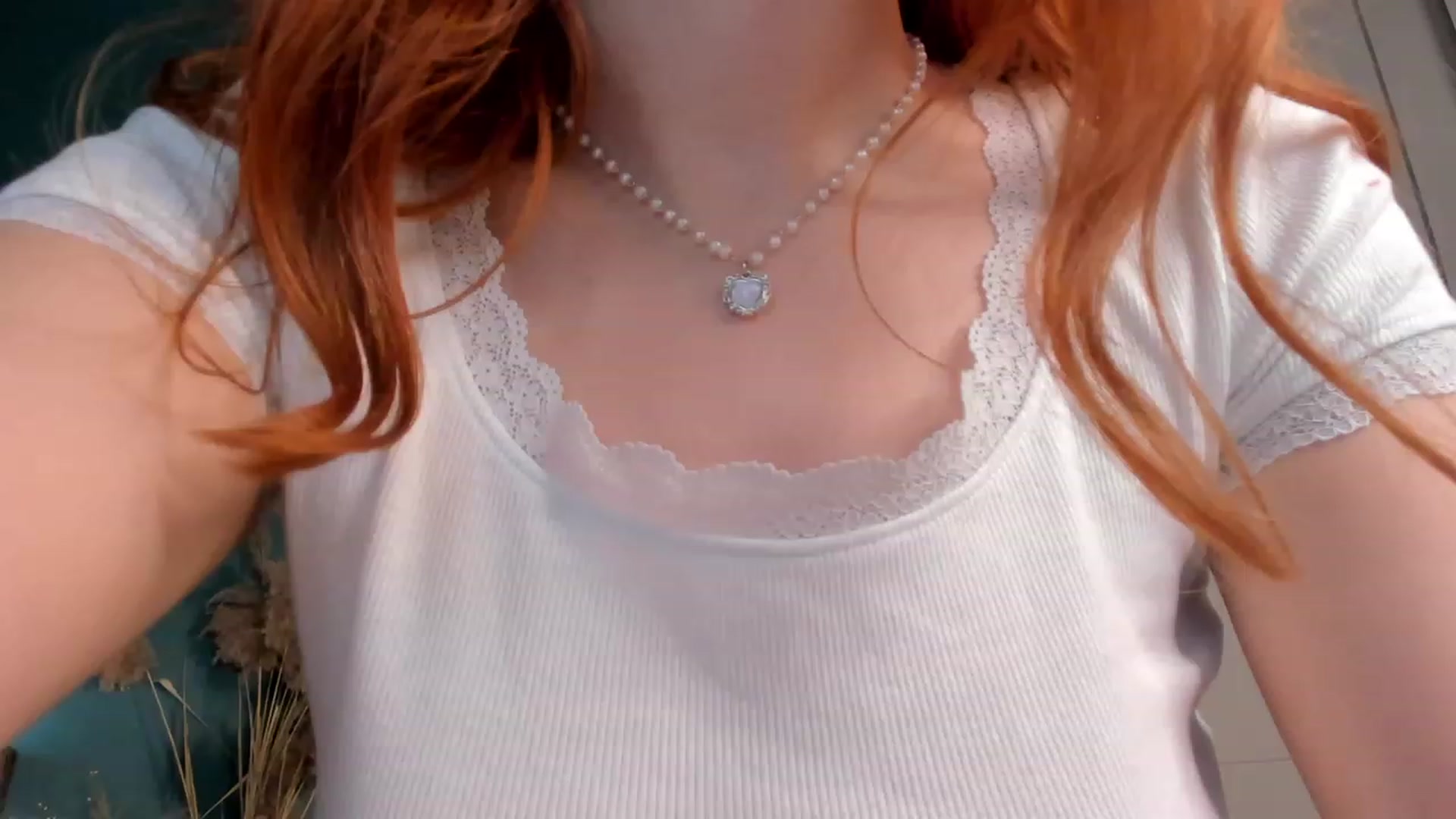 Gallery image thumbnail from ElsaYoung's myfreecams stream on, 10/22/2023, 24:36 image 18 of 20