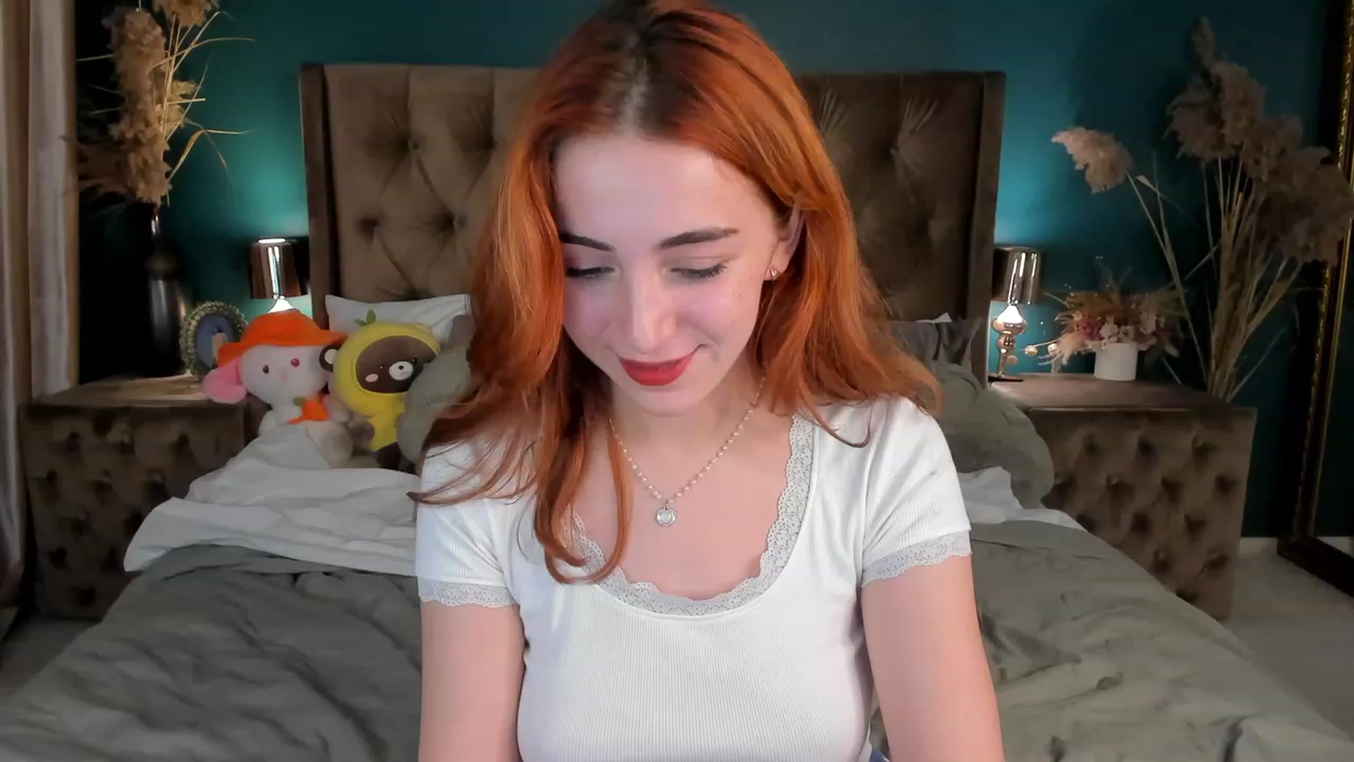 Gallery image thumbnail from ElsaYoung's myfreecams stream on, 10/22/2023, 03:05 image 20 of 20