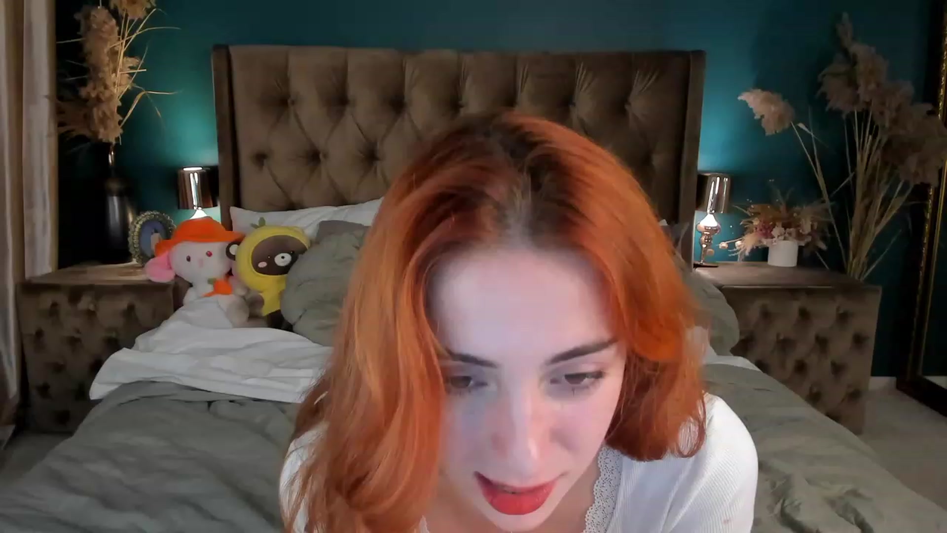 Gallery image thumbnail from ElsaYoung's myfreecams stream on, 10/22/2023, 03:05 image 7 of 20