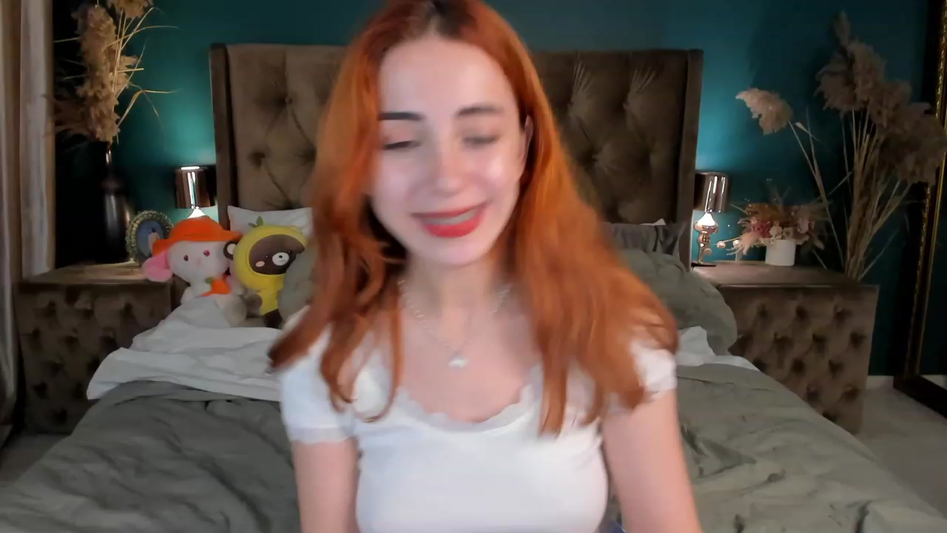 Gallery image thumbnail from ElsaYoung's myfreecams stream on, 10/22/2023, 03:05 image 19 of 20