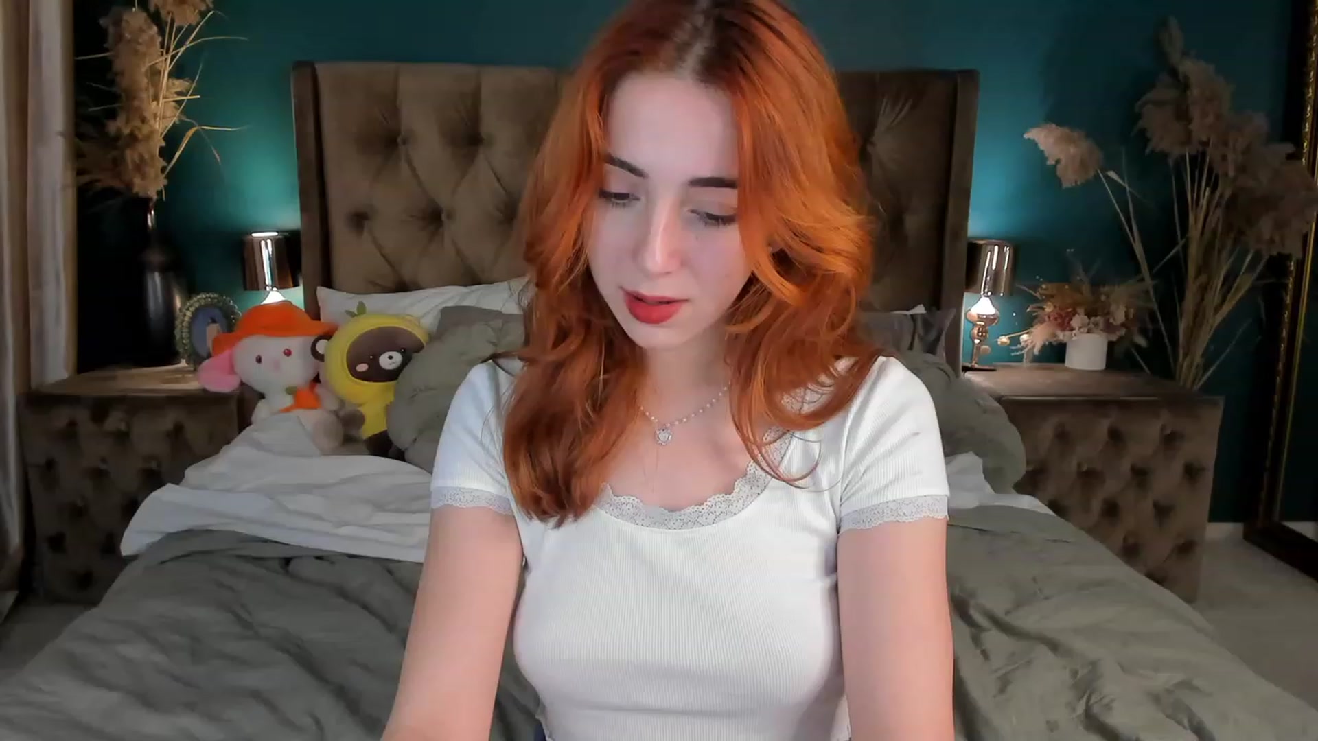 Gallery image thumbnail from ElsaYoung's myfreecams stream on, 10/22/2023, 03:05 image 16 of 20