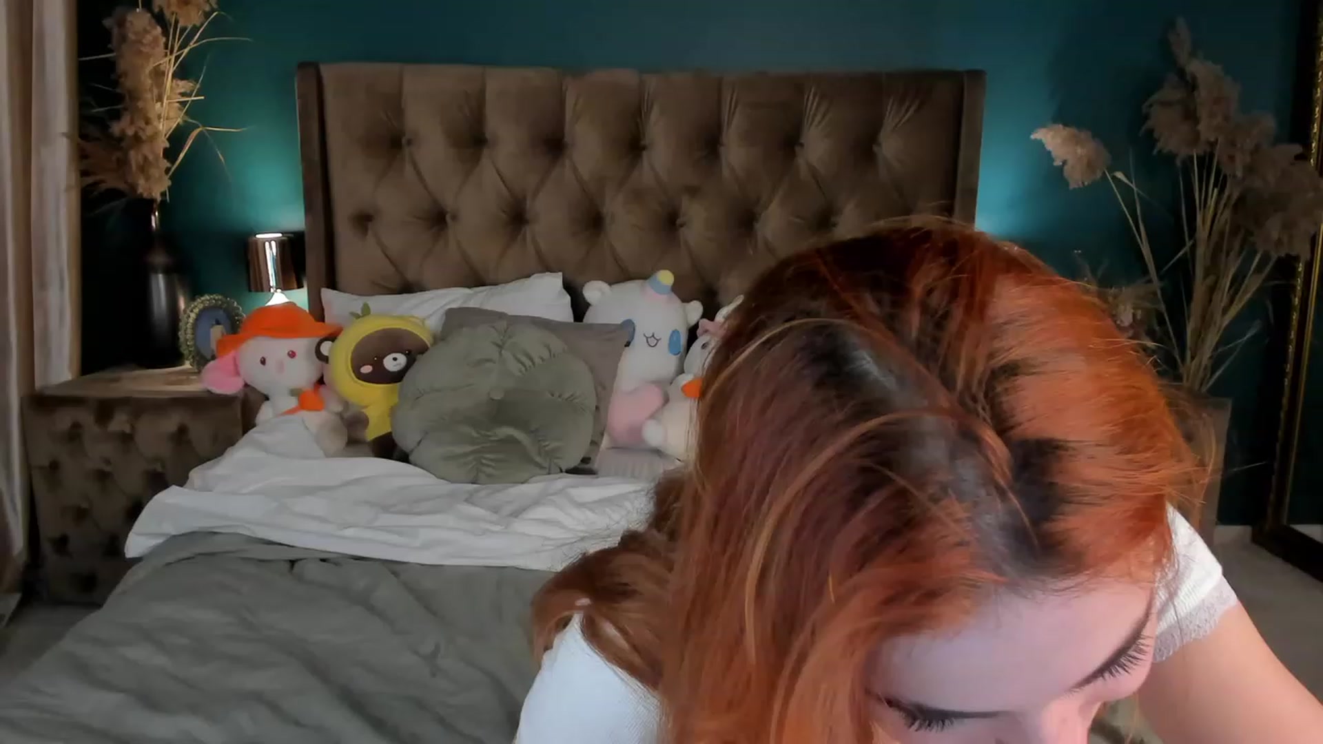Gallery image thumbnail from ElsaYoung's myfreecams stream on, 10/22/2023, 03:05 image 2 of 20